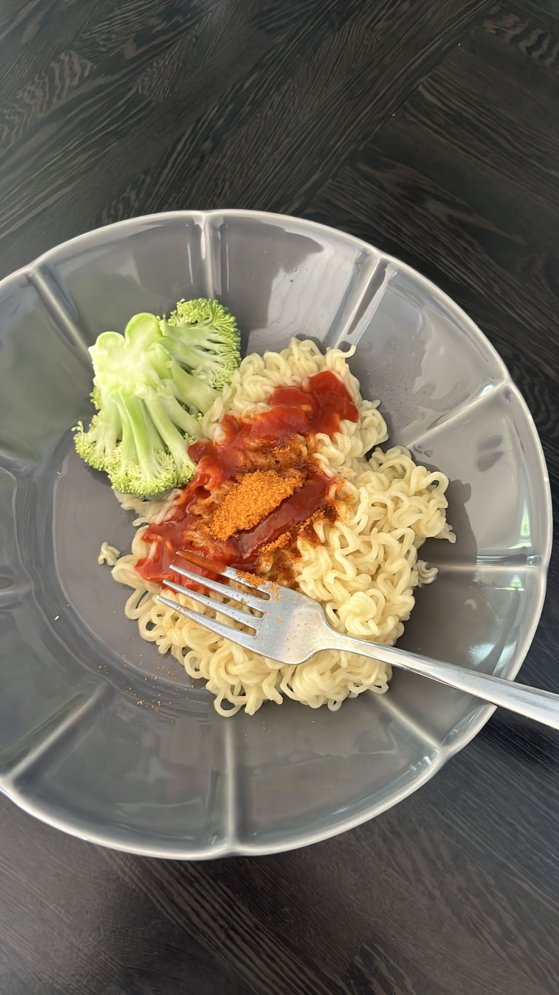 Snabbnudlar med broccoli