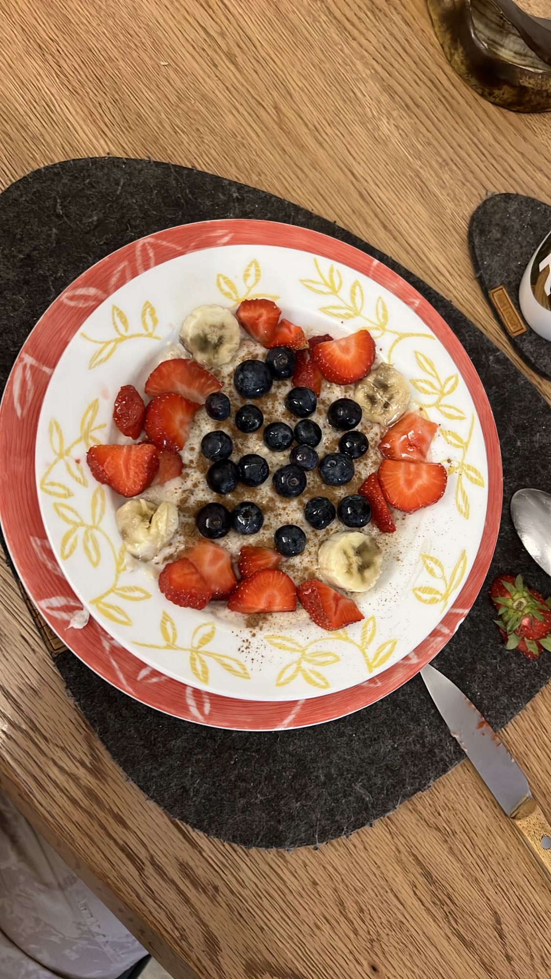 Porridge con frutta