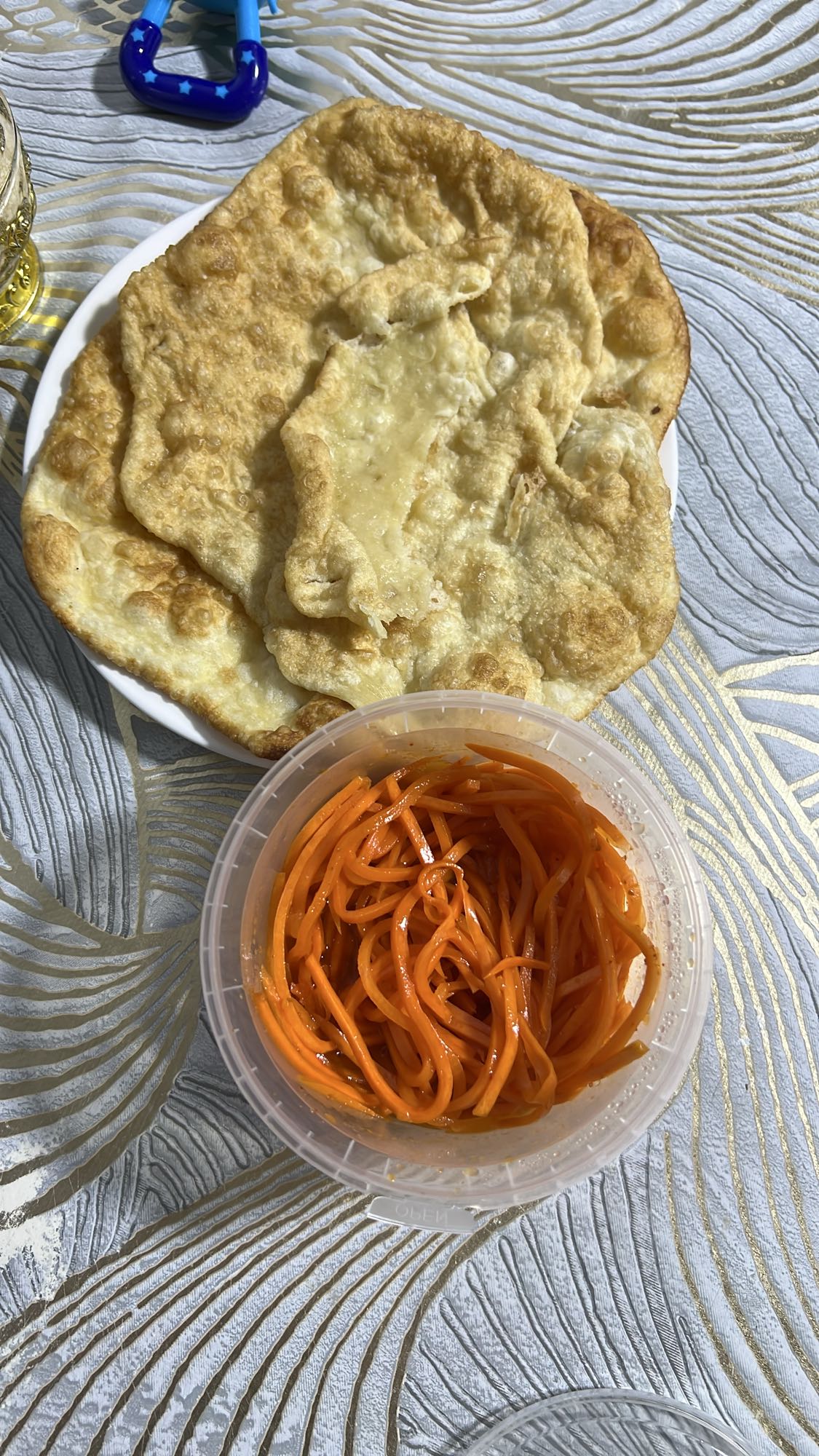 Жареные лепешки с морковью