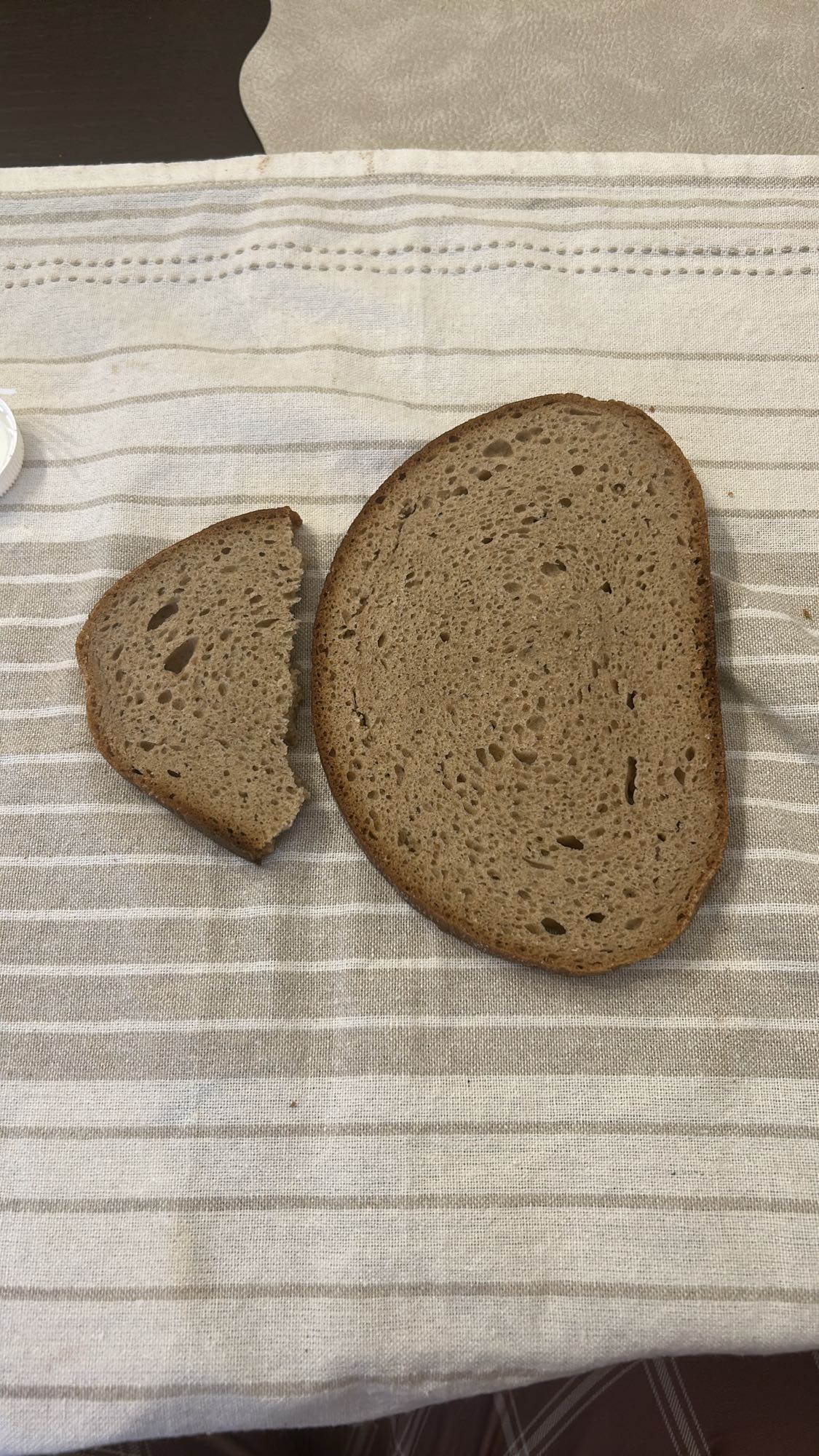 Două felii de pâine