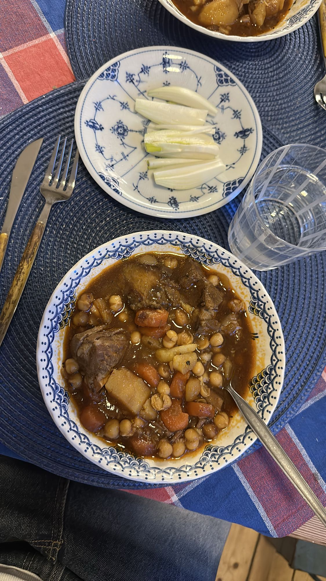 Köttgryta med kikärtor