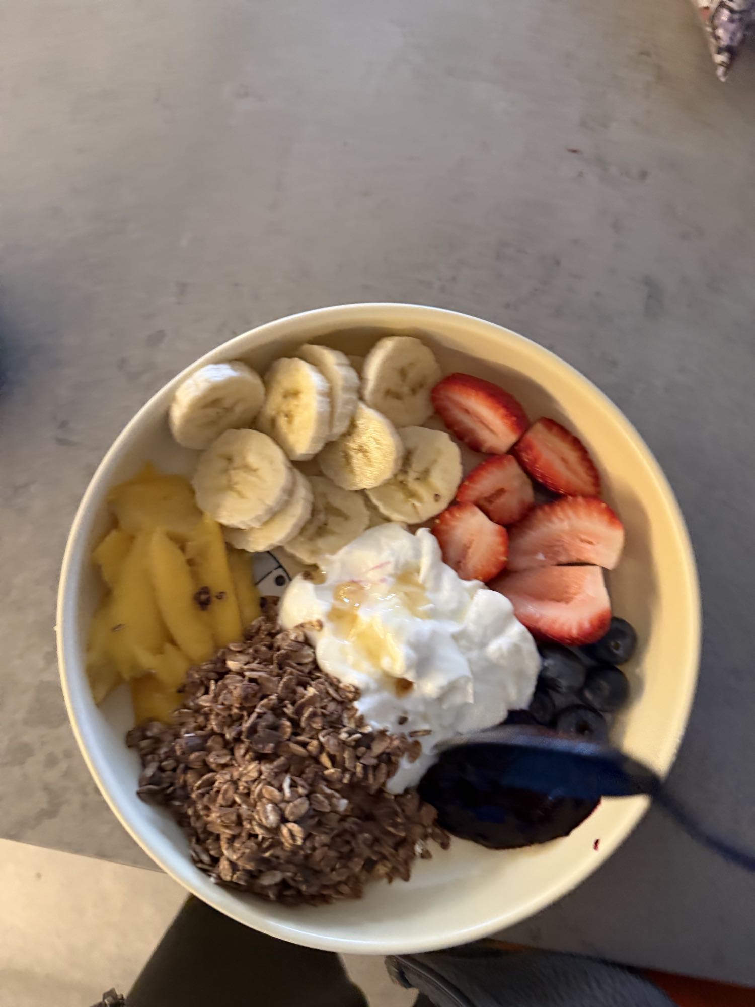 bol de yogur con fruta