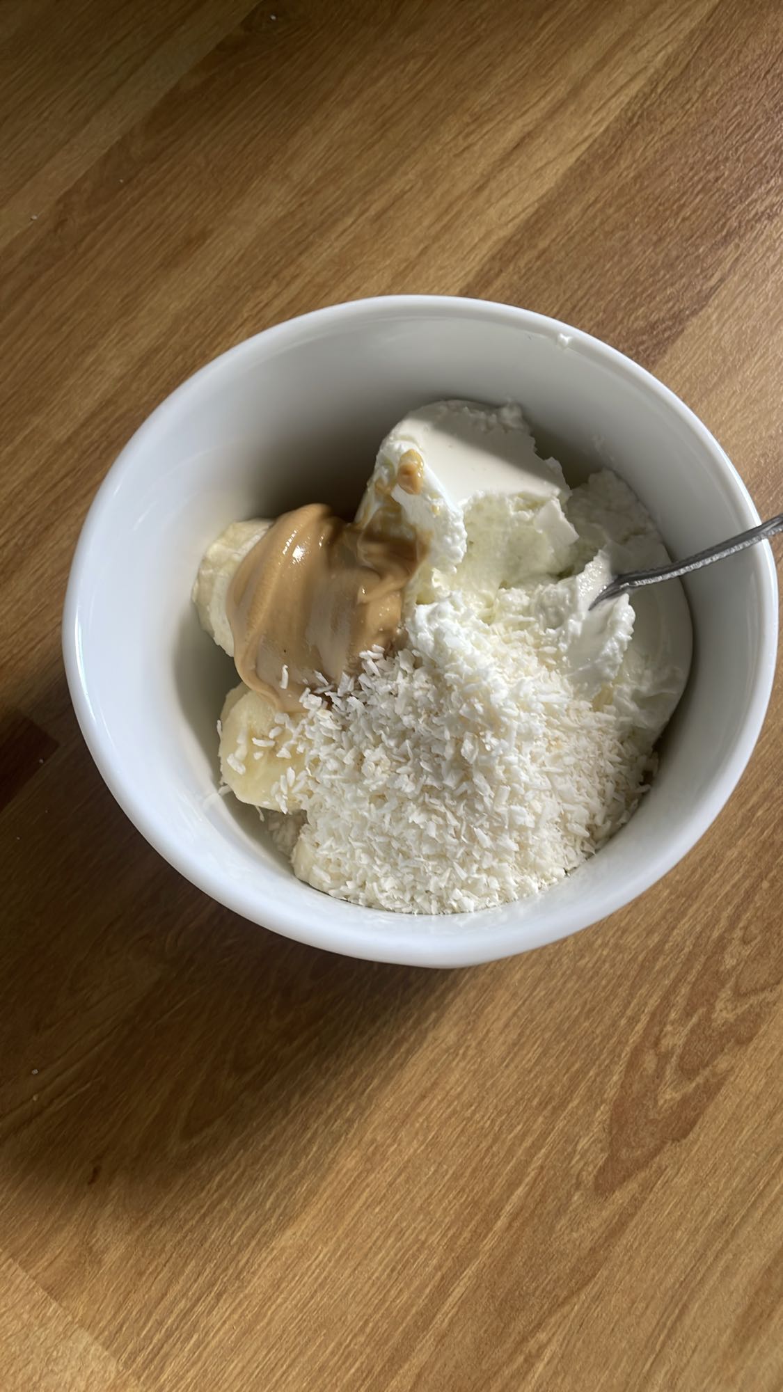 Twaróg z bananem i kokosem