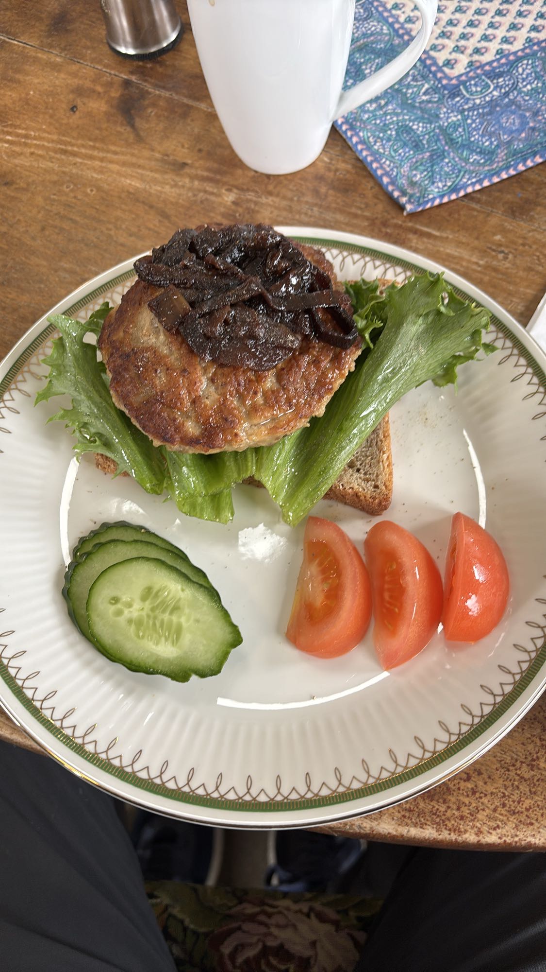 Karbonade med salat