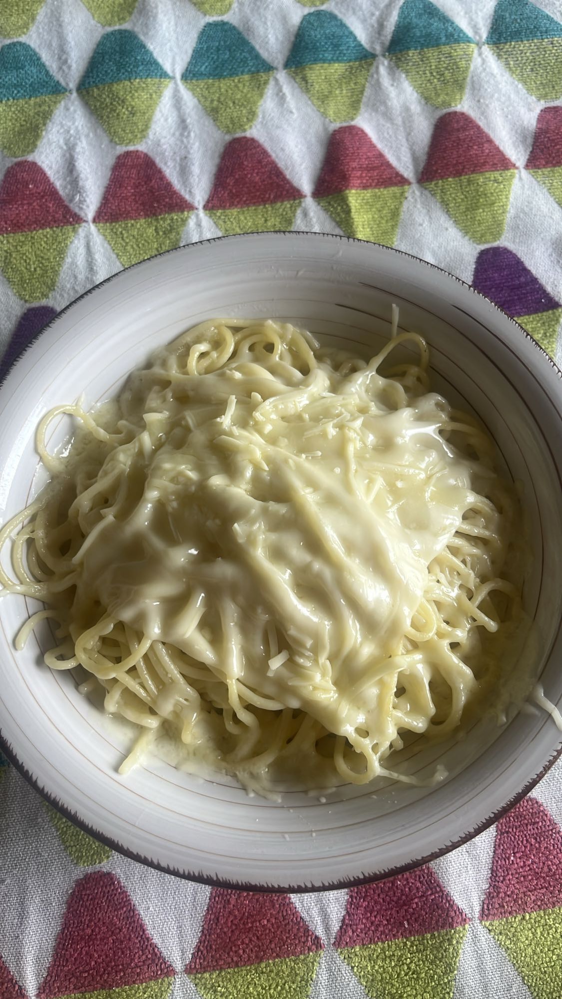 espaguetis con queso