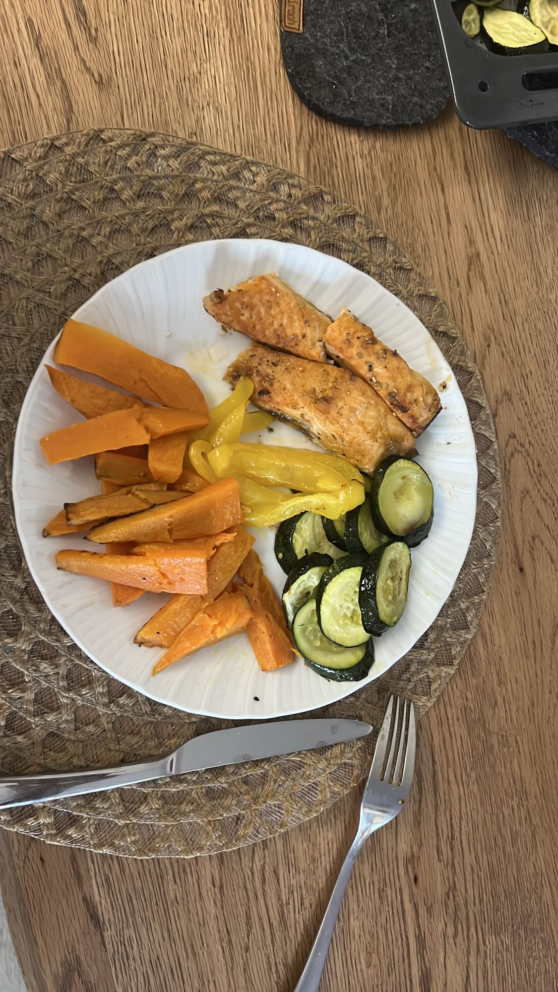 Salmone con verdure