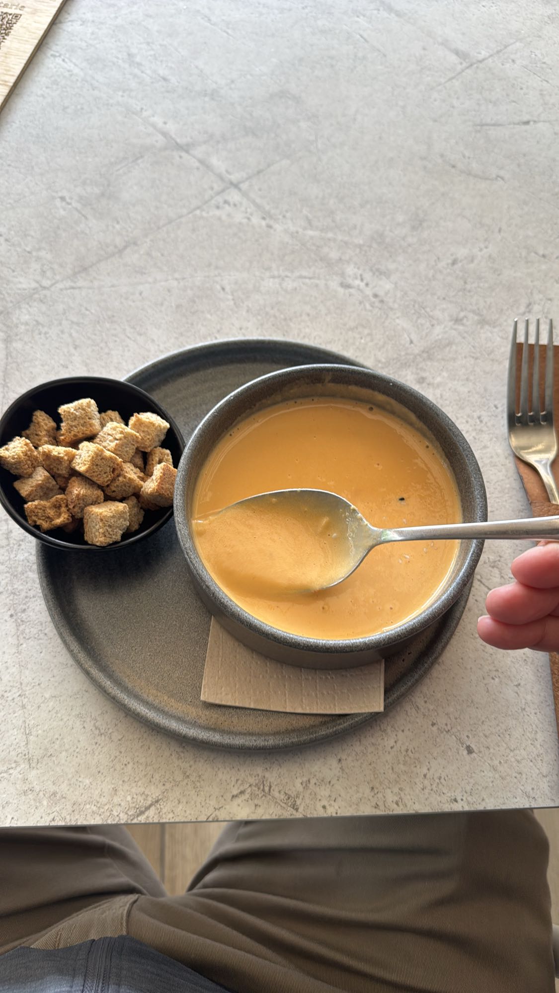 Pepper Soup with Croutons