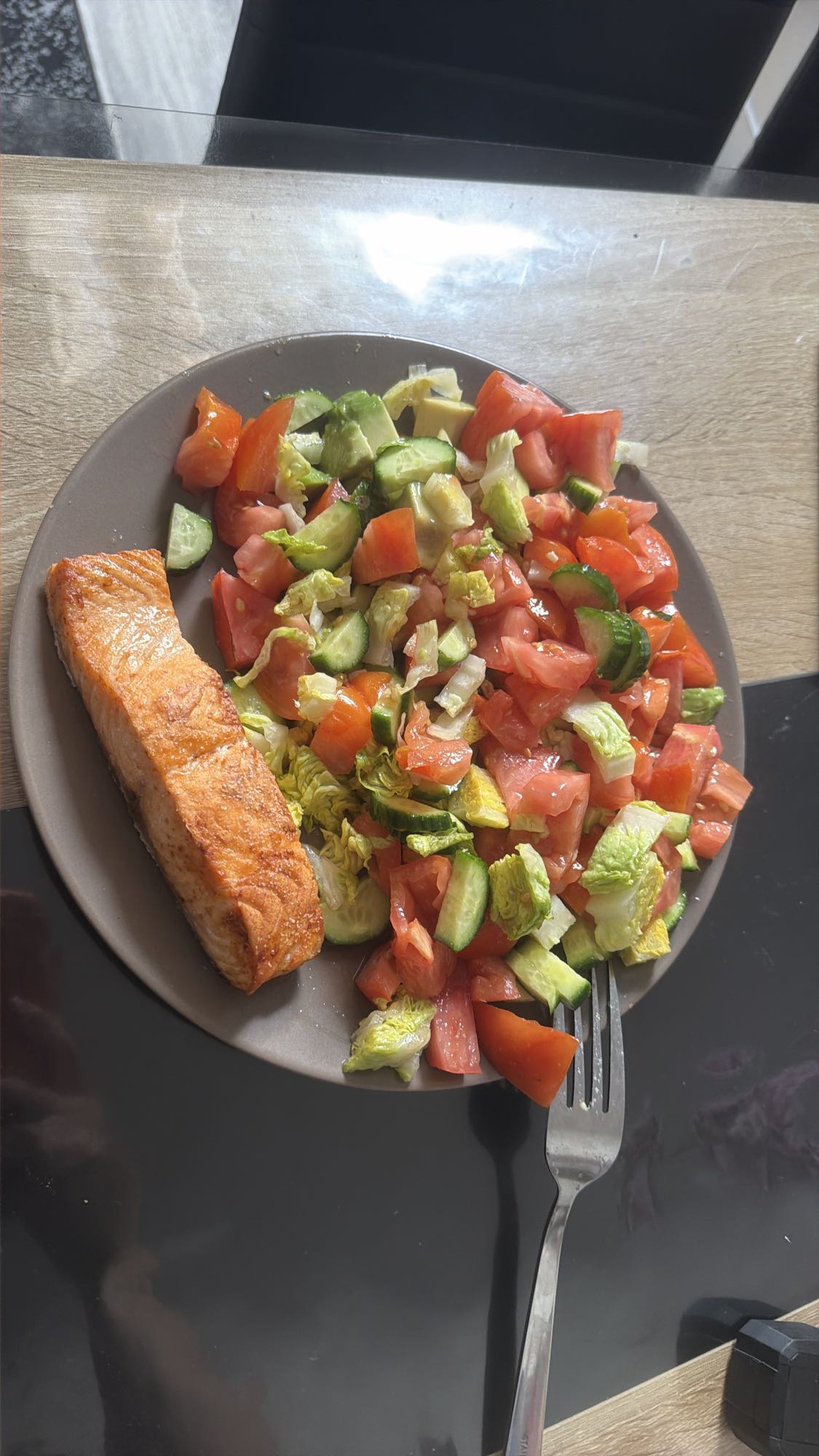Somon cu salata