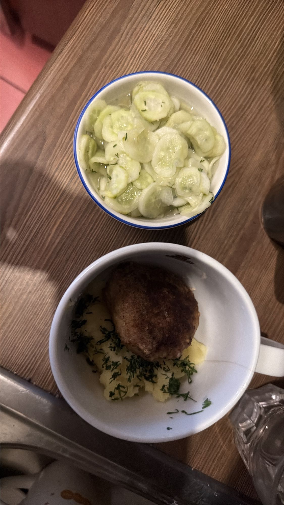 Kotlet z ziemniakami
