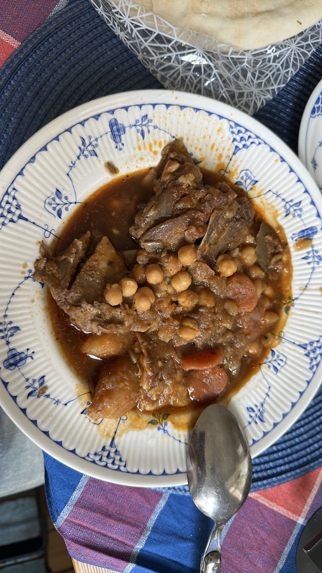 Köttgryta med kikärtor