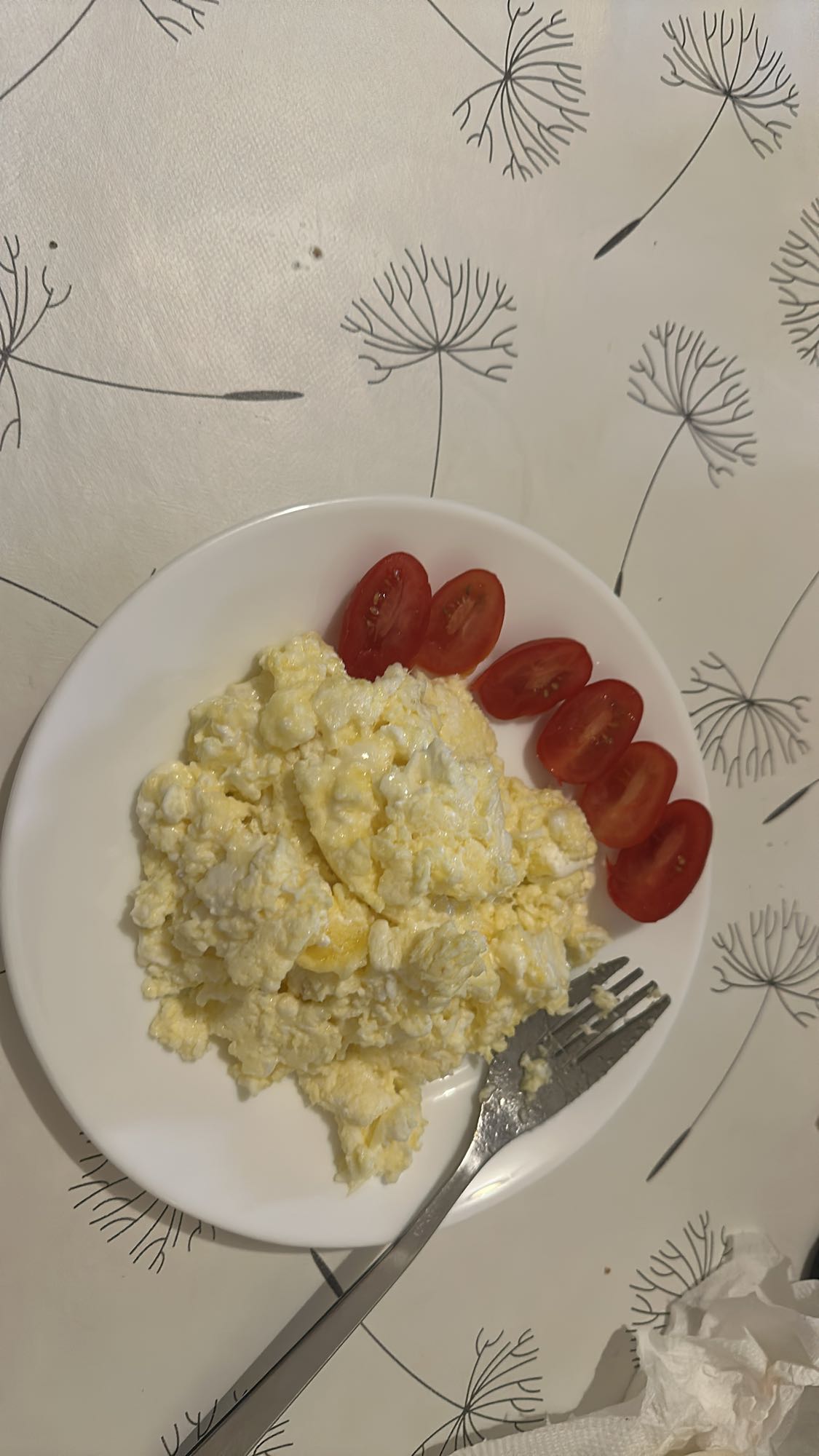 Scrambled Eggs Tomato