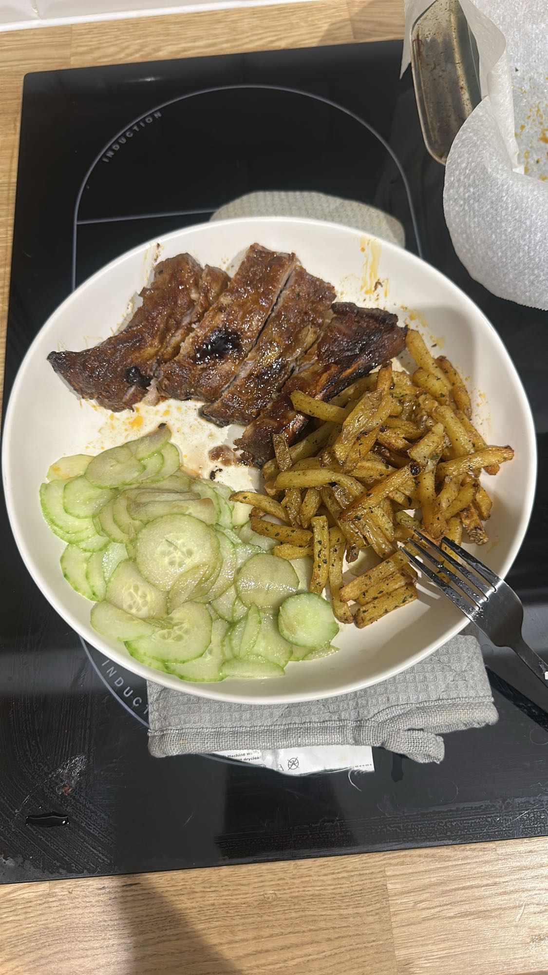 Côtes levées et frites
