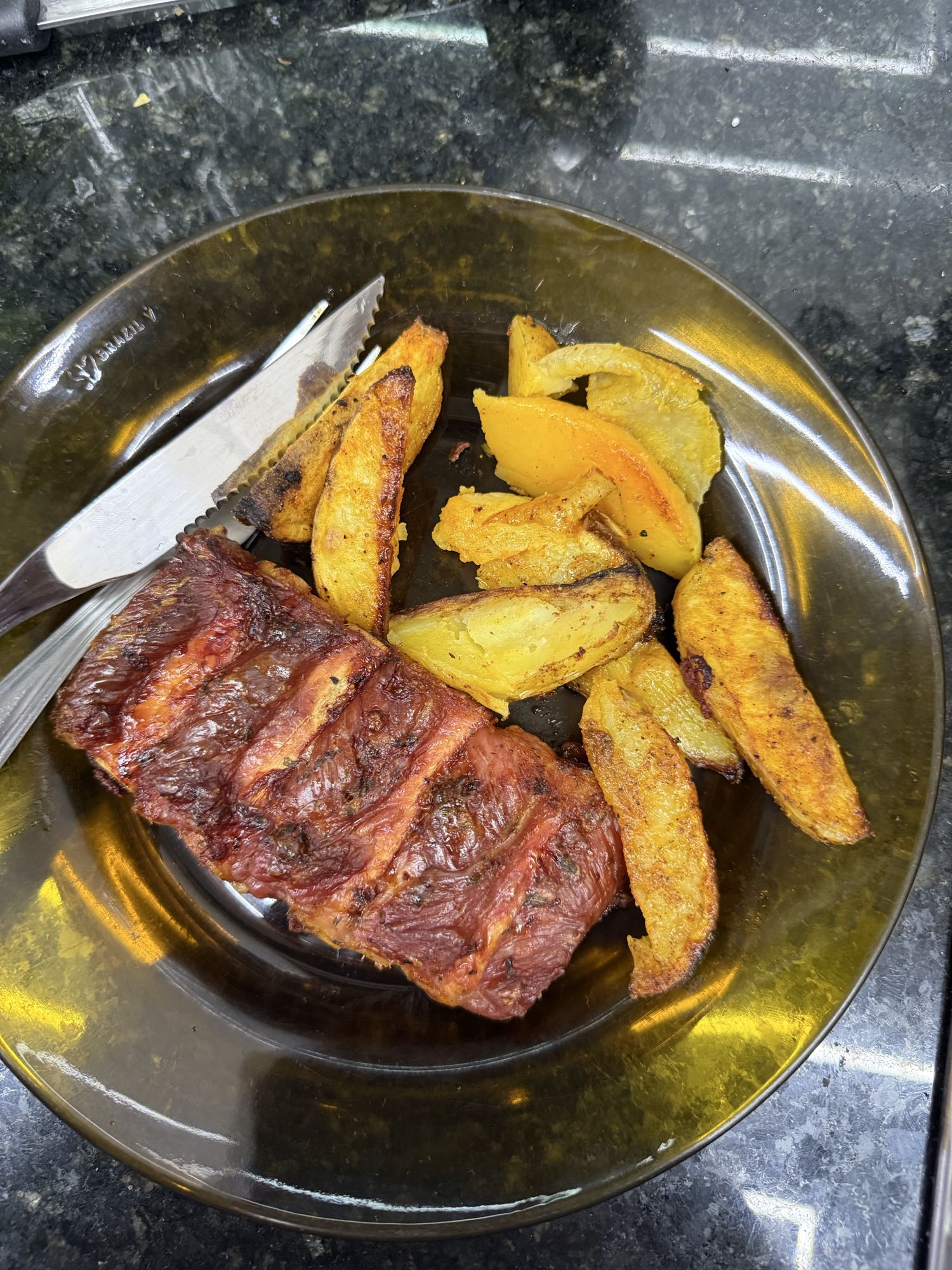 Carne com batatas