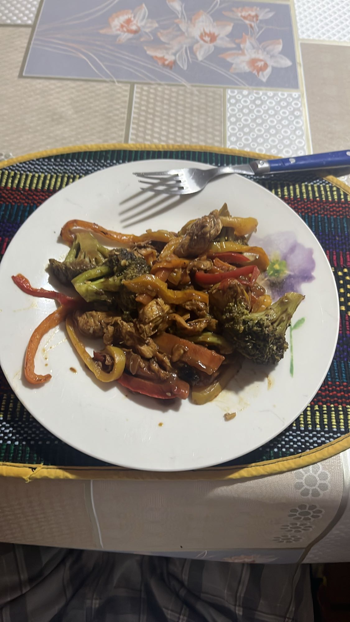 salteado de pollo y verduras