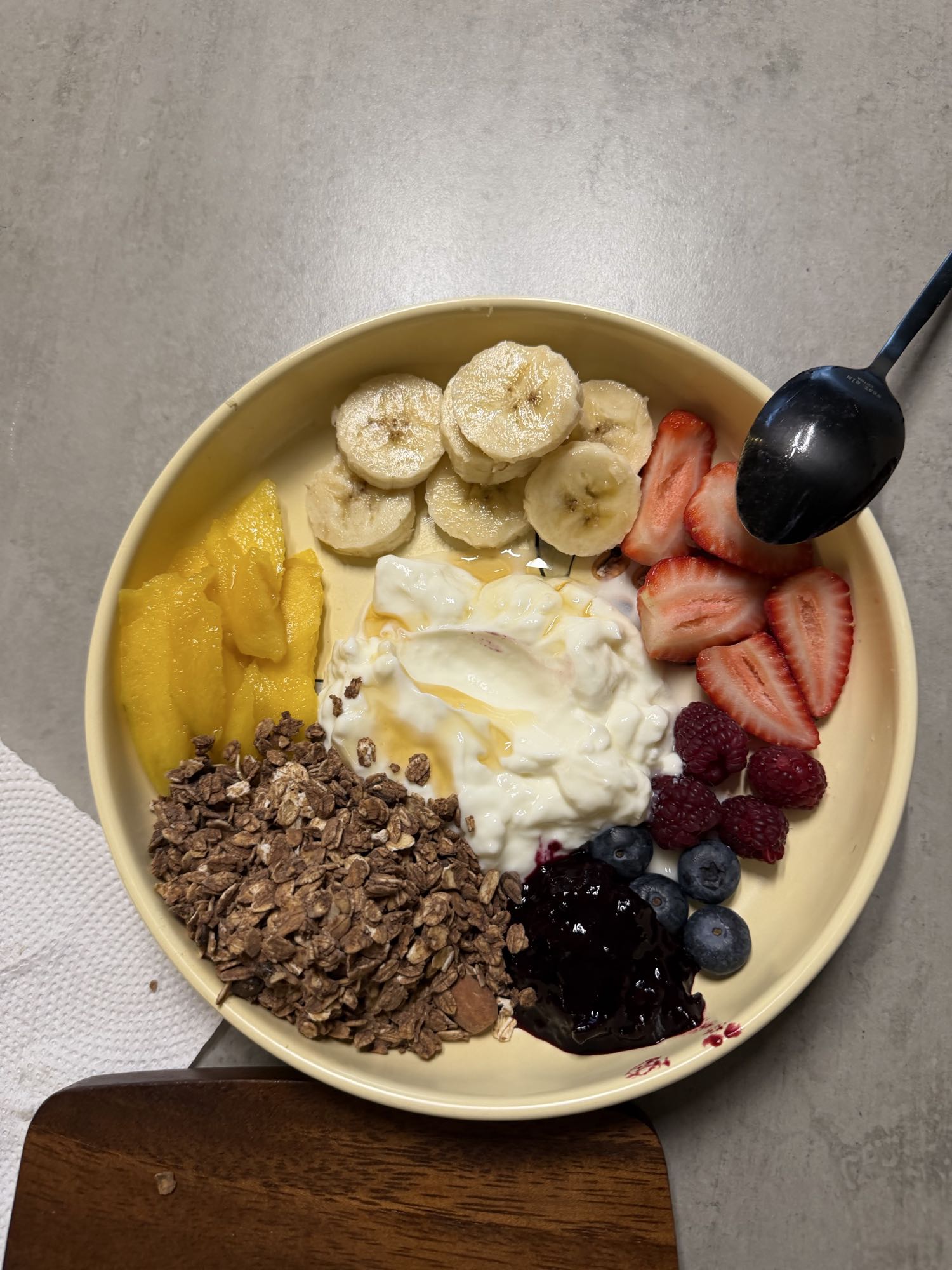 bol de yogur con frutas