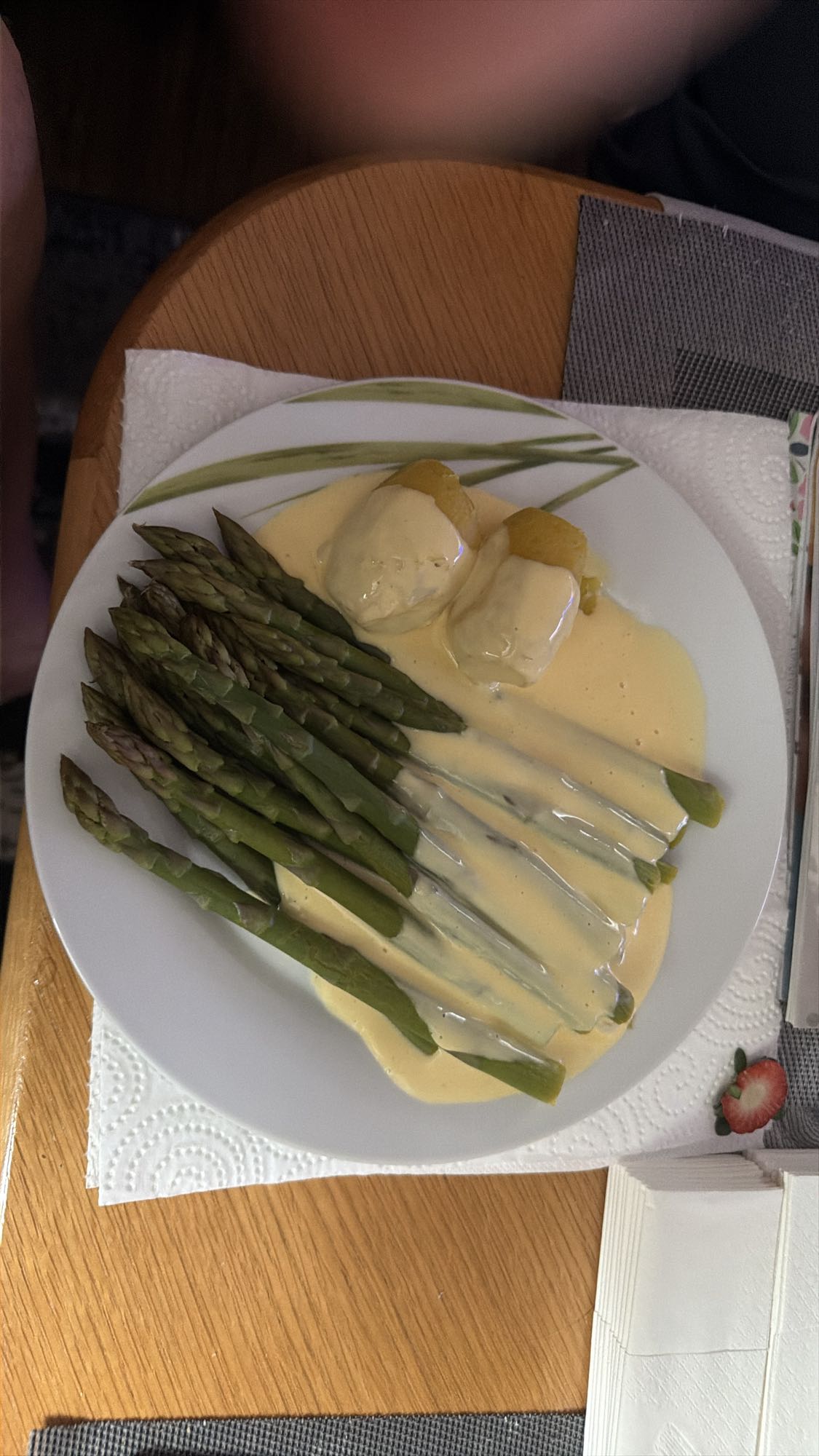 Spargel mit Sauce