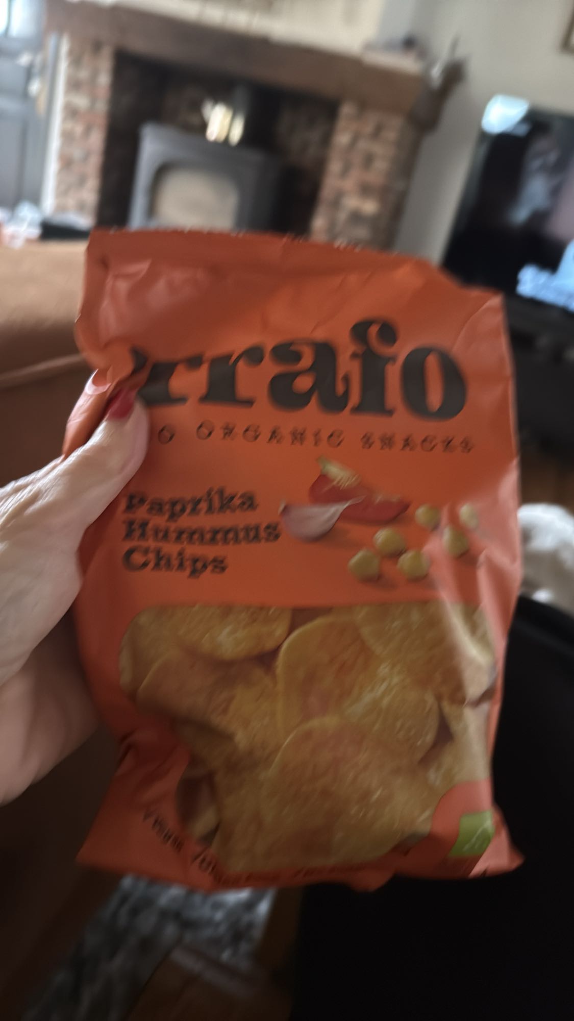 Paprika hummus chips