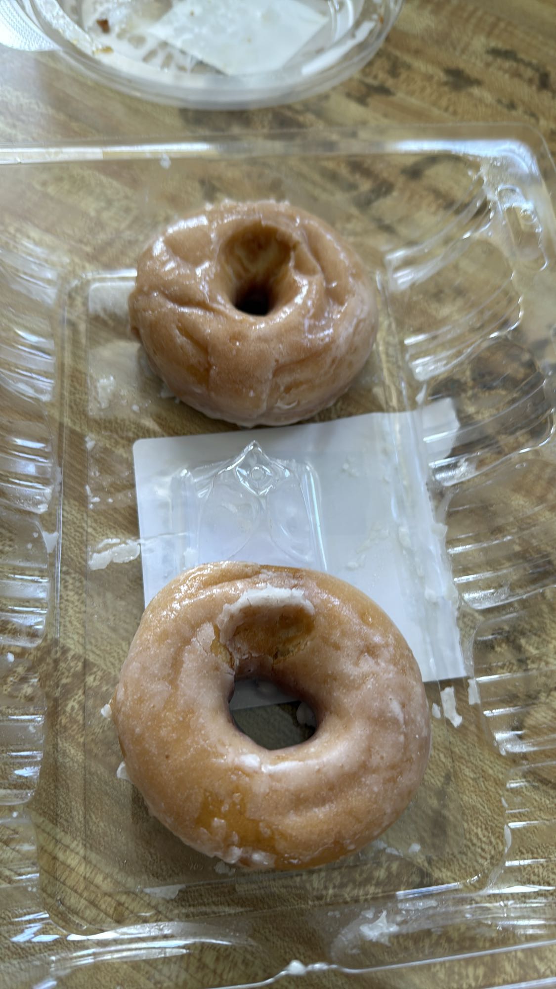 Deux beignets glacés