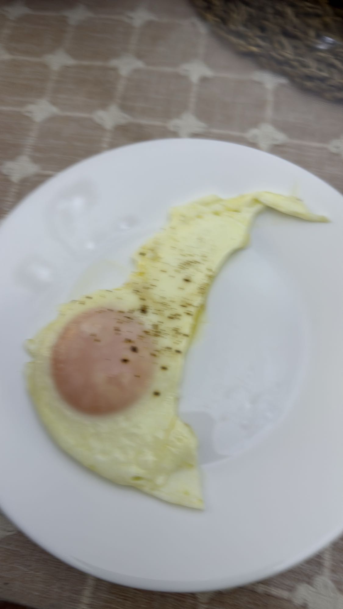 Яичница с колбасой