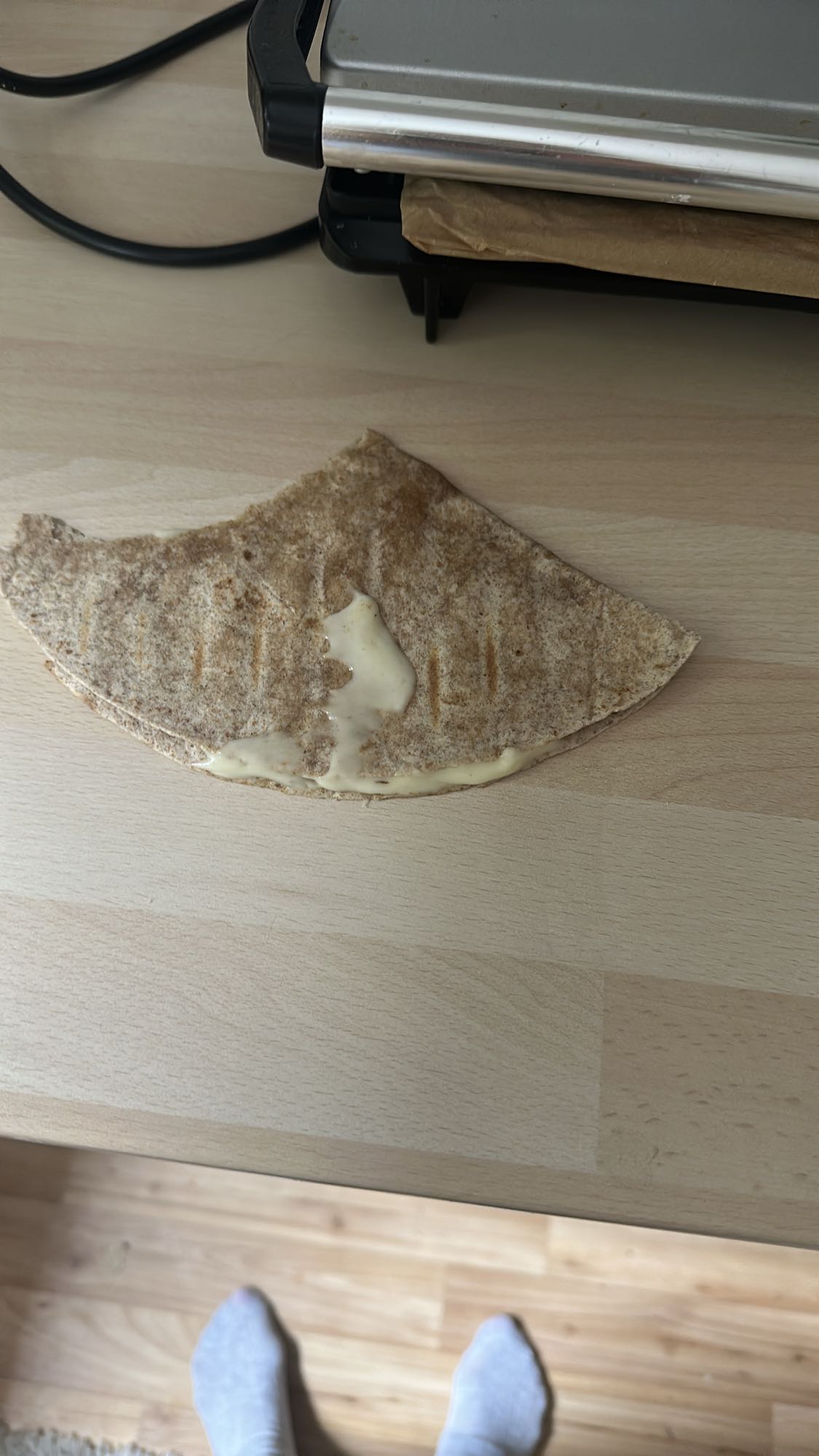 Kaşarlı tam buğday lavaş