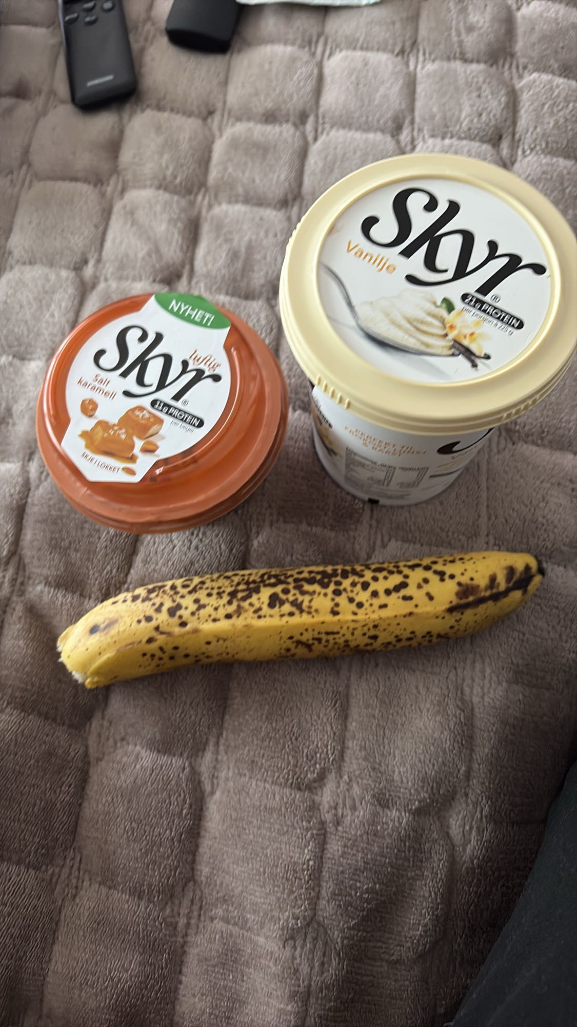 Skyr med banan