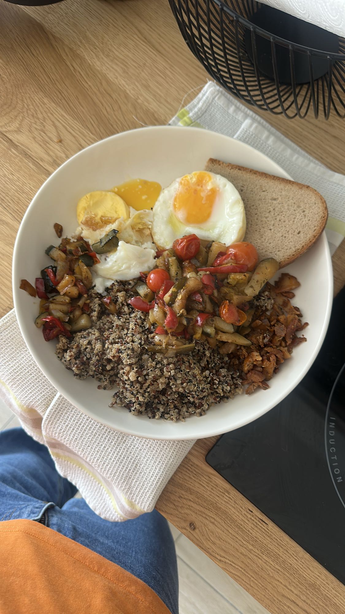 Bol quinoa aux oeufs
