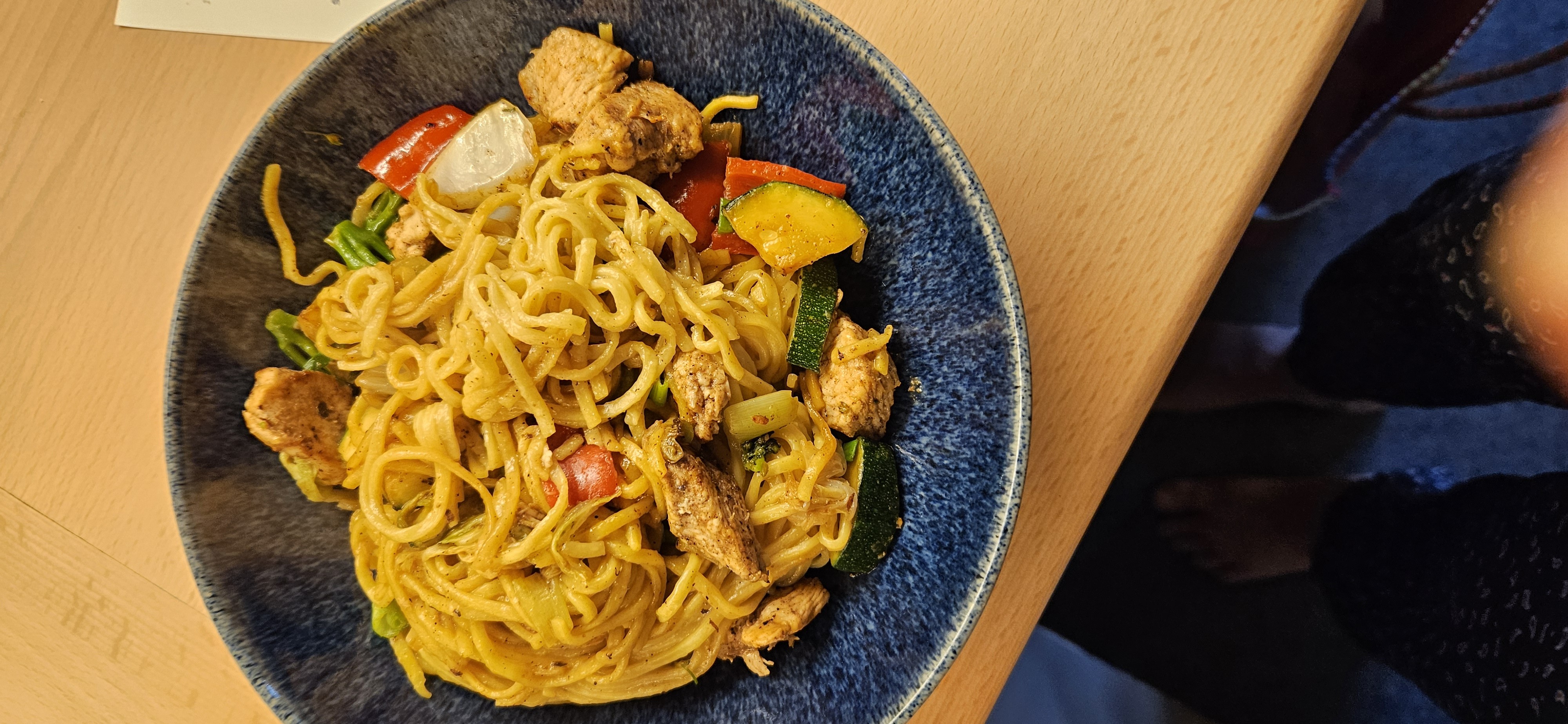 Chicken Veg Noodles