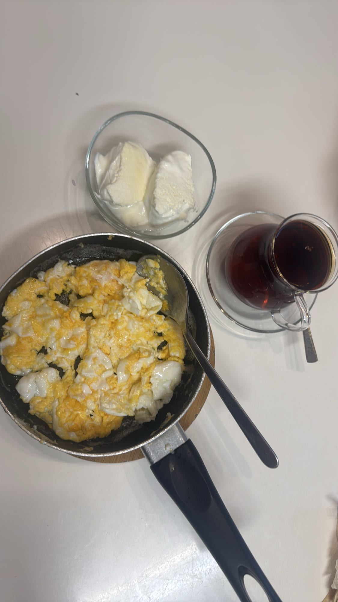 Äggröra med yoghurt