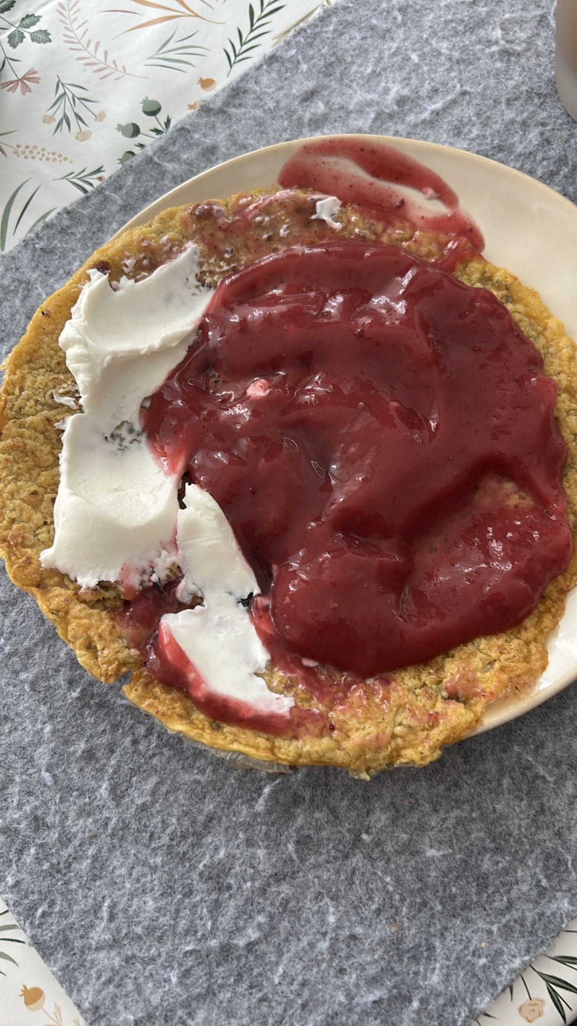 tortita con mermelada