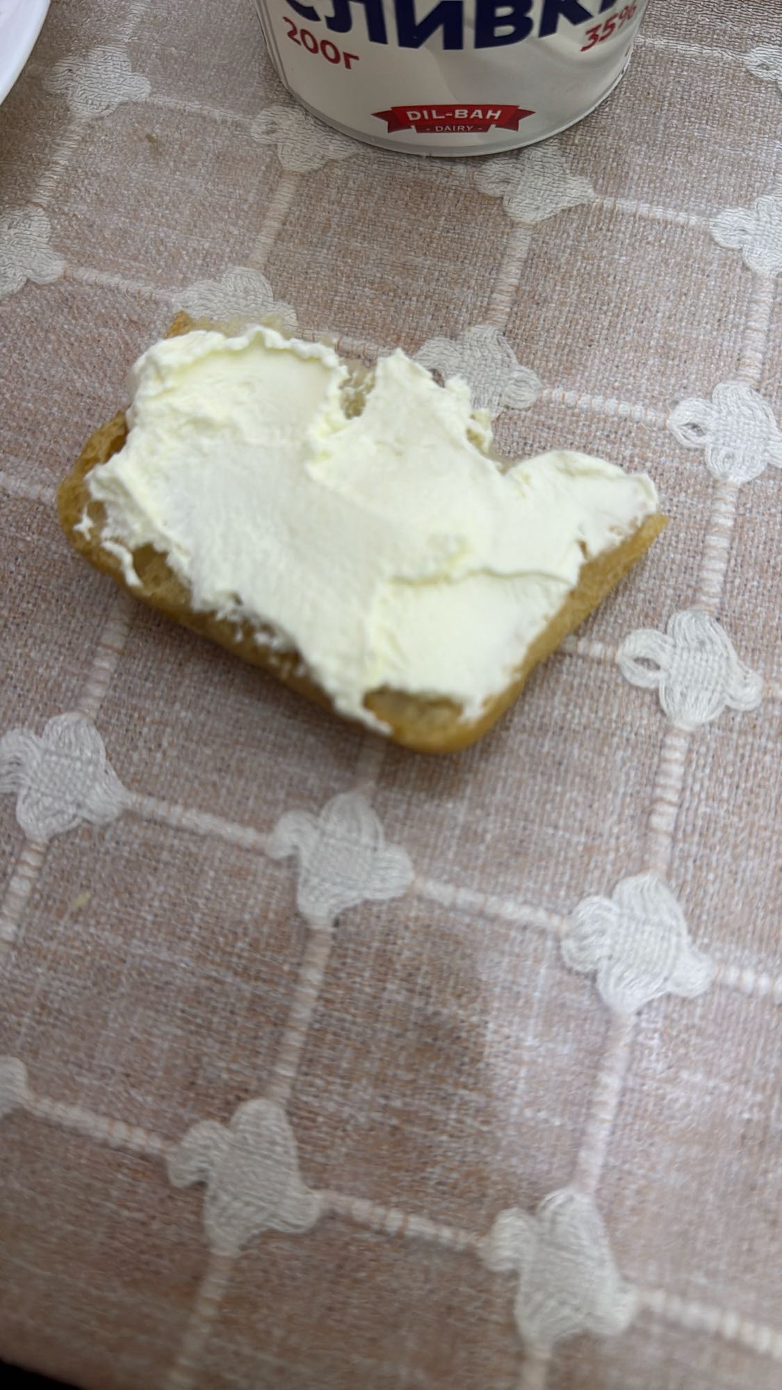Хлеб с сливочным сыром