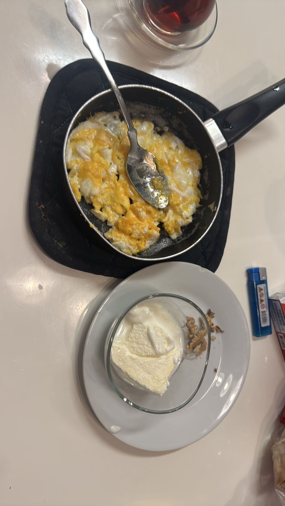 Ägg med yoghurt