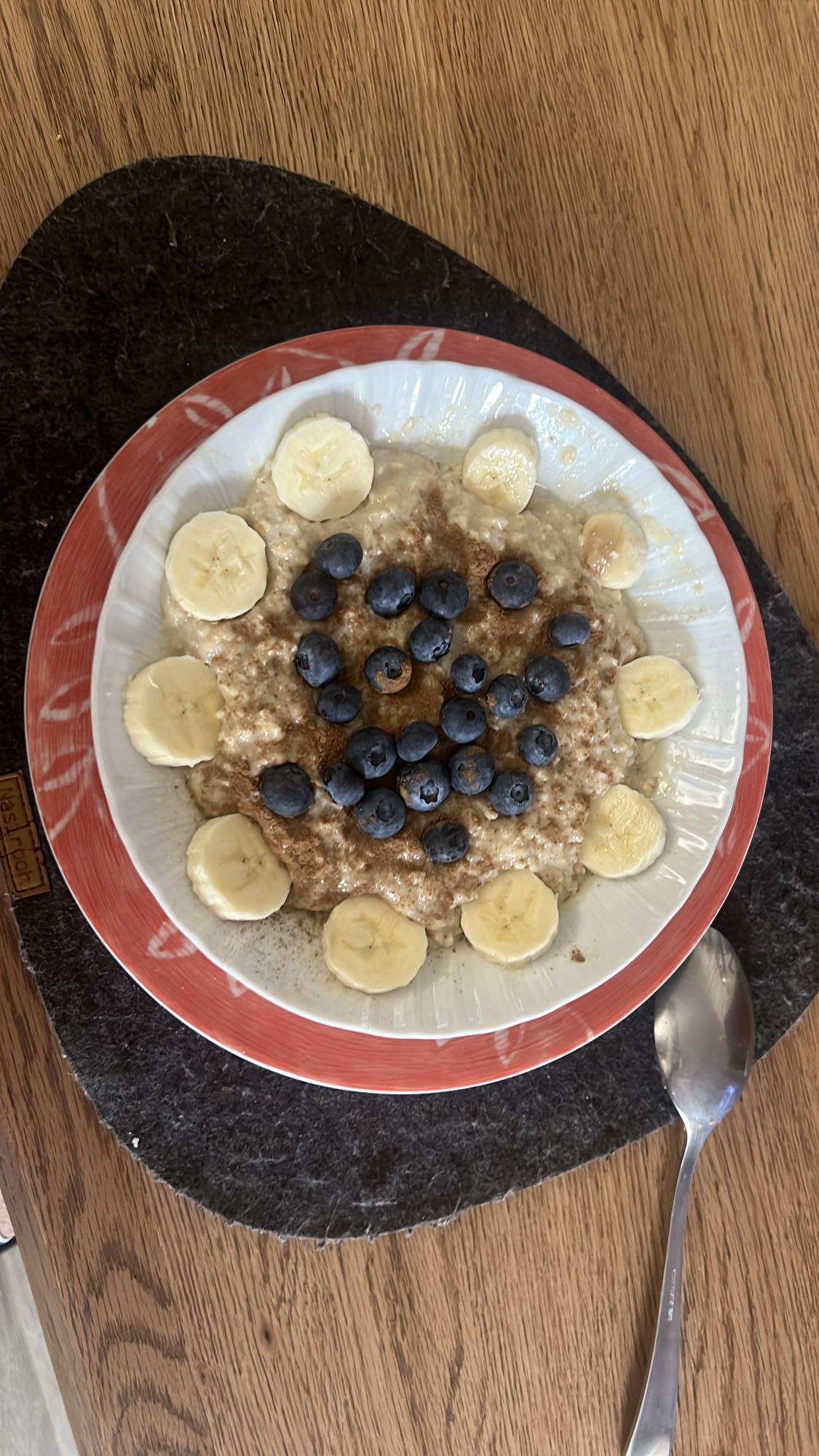 Porridge mit Obst