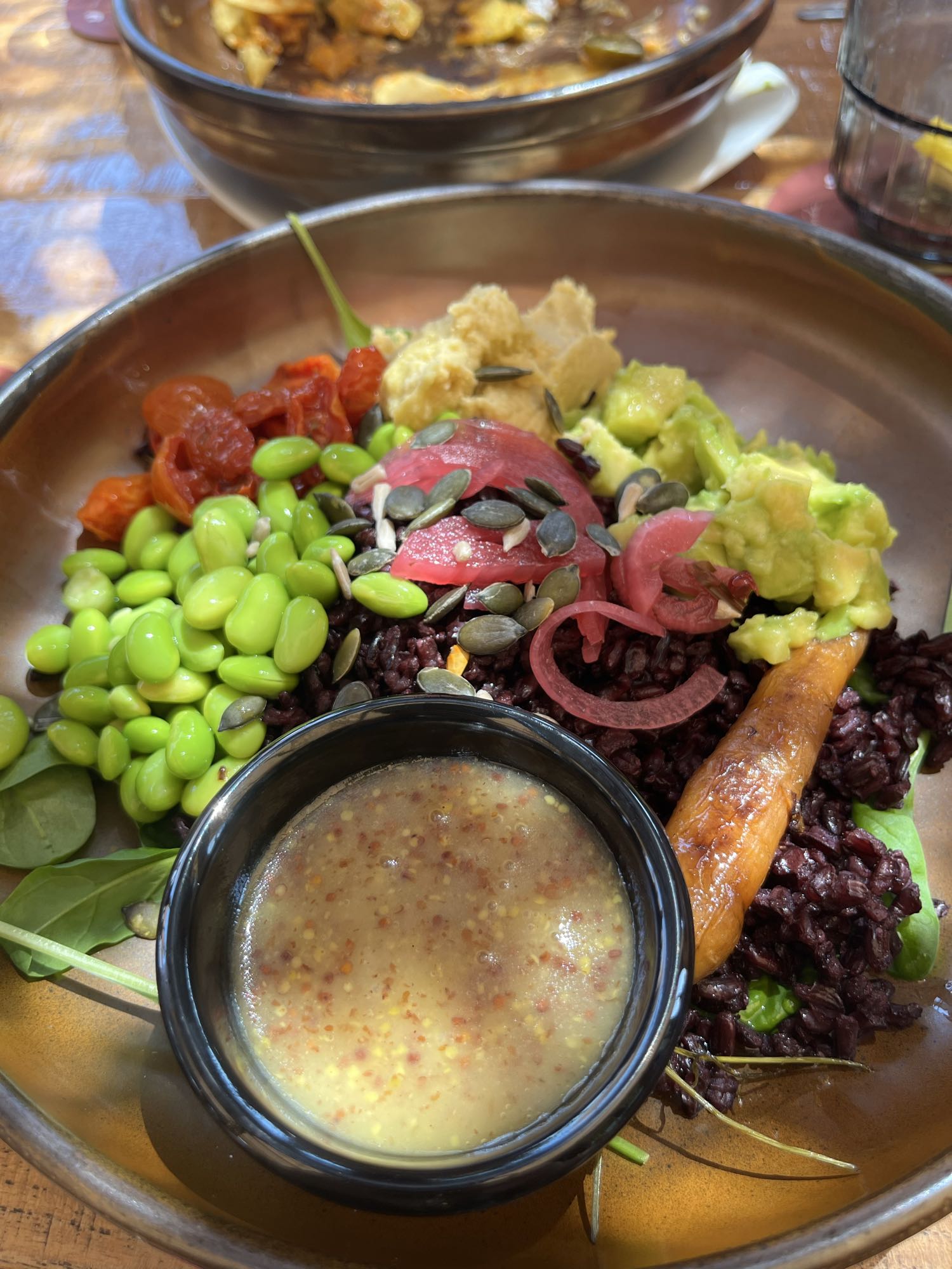 Bowl de arroz negro