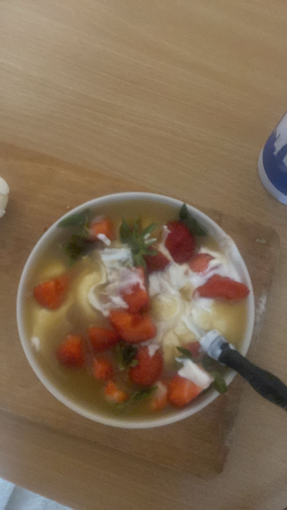 Jogurt z truskawkami
