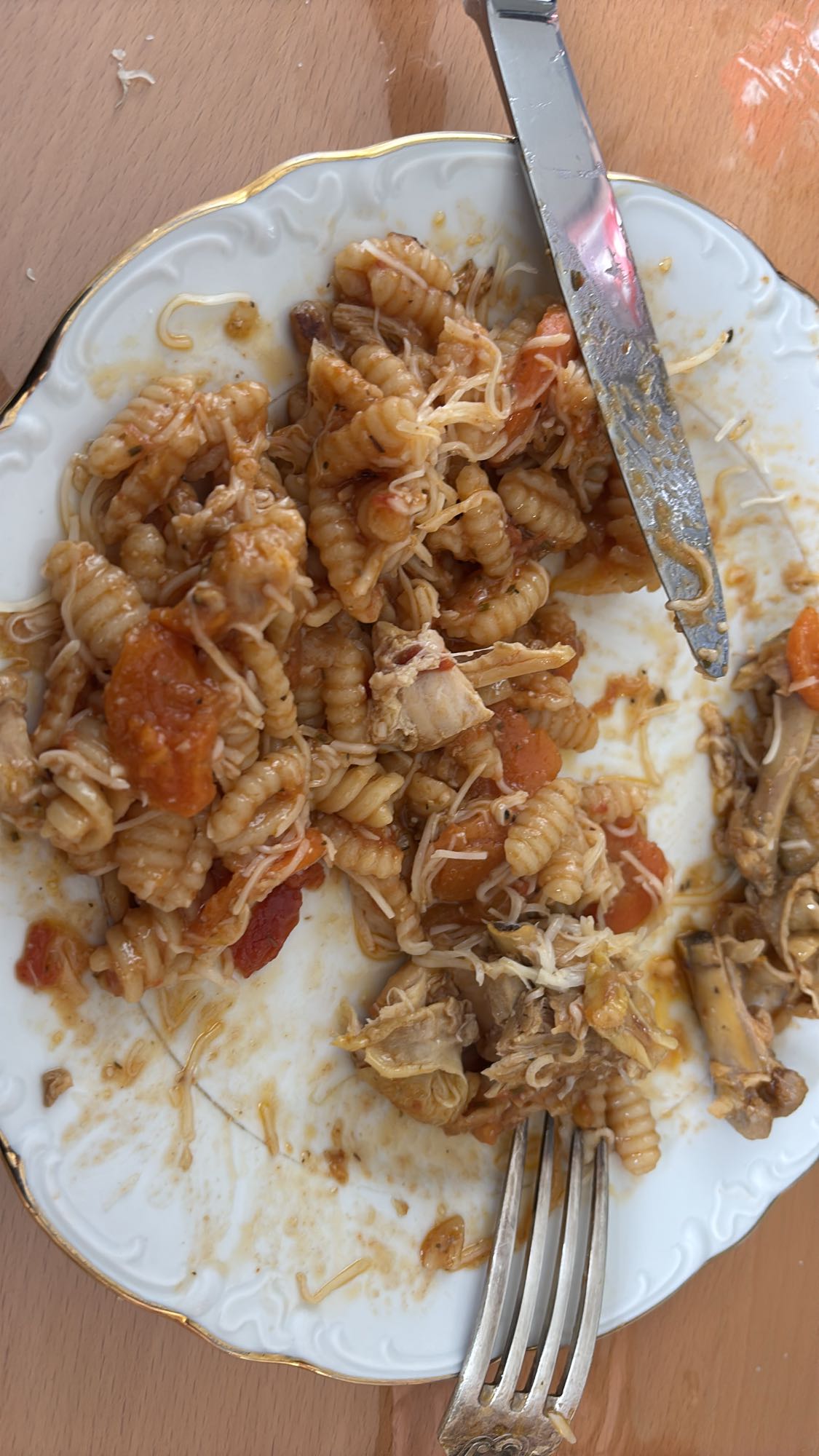 Pâtes au poulet tomate