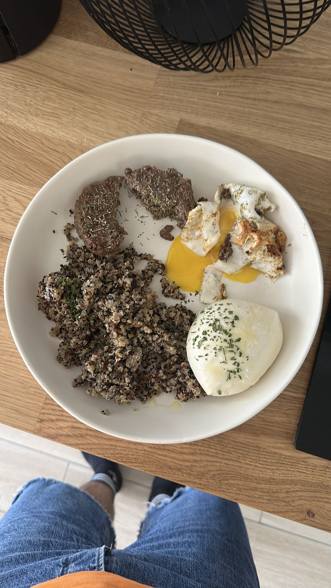 Quinoa boeuf et oeufs