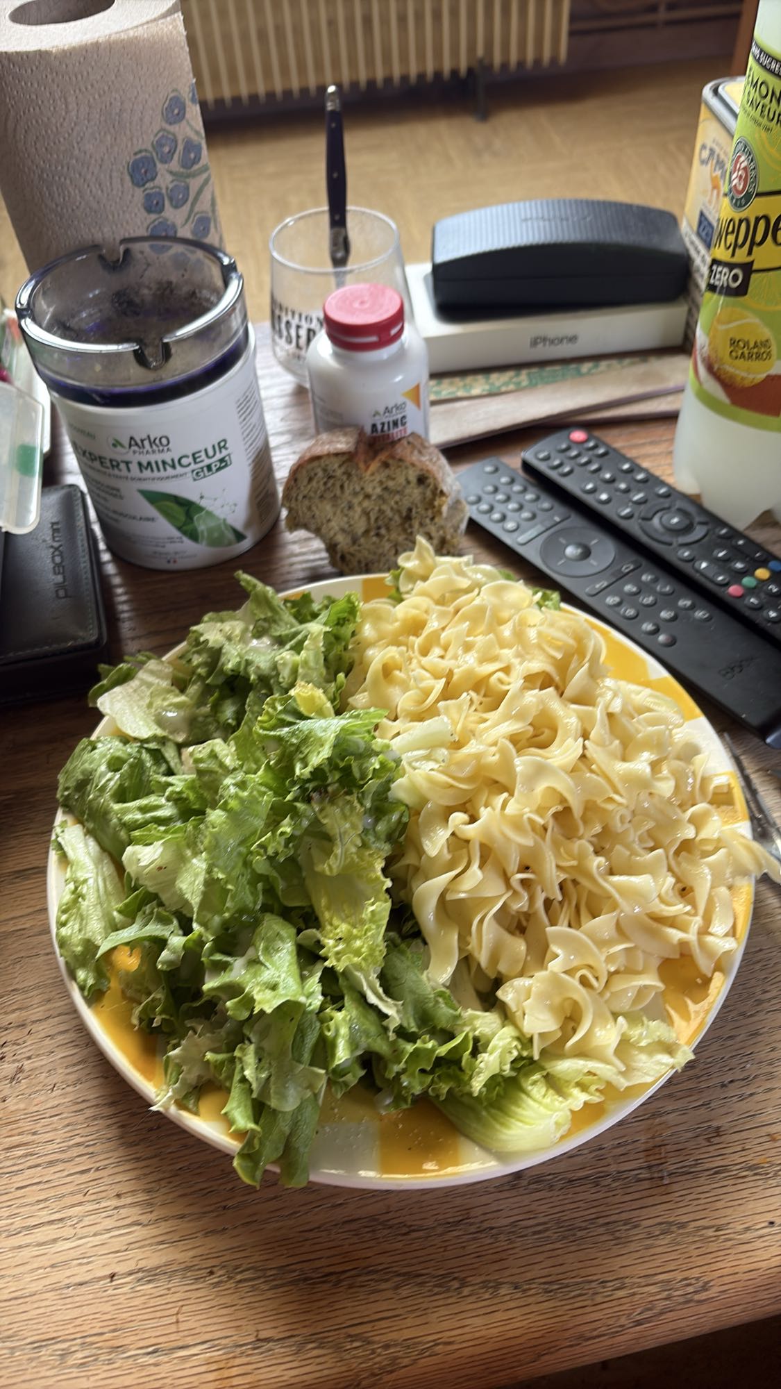 Pâtes et salade verte