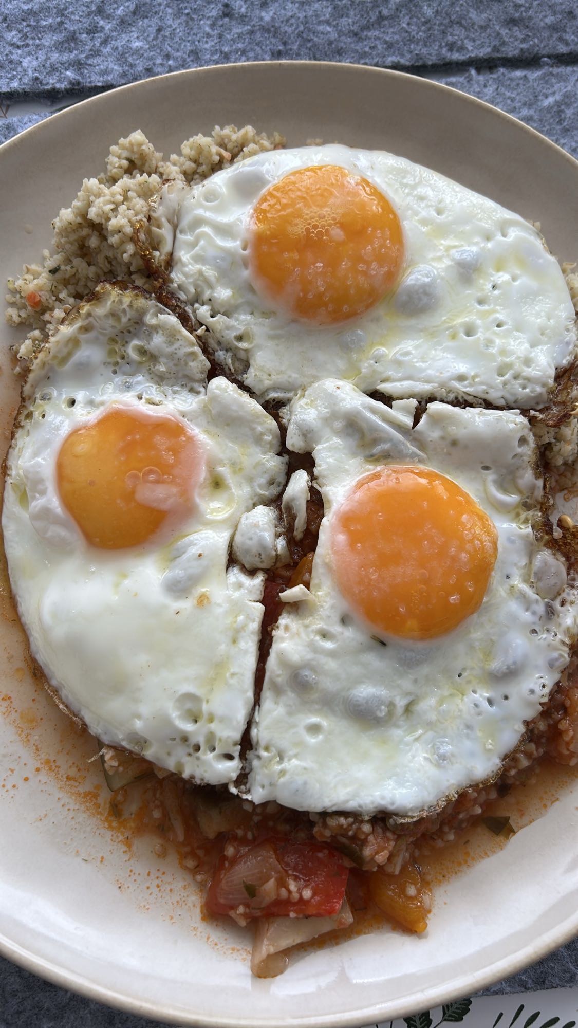 Huevos con cuscús