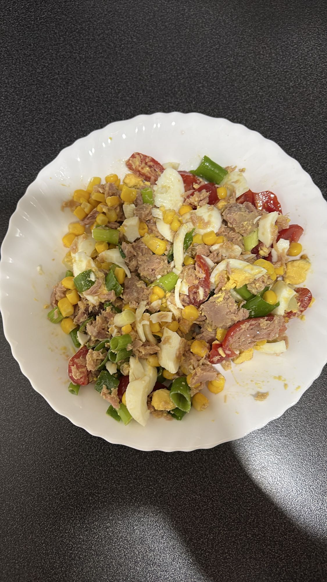 Tunfisksalat med egg
