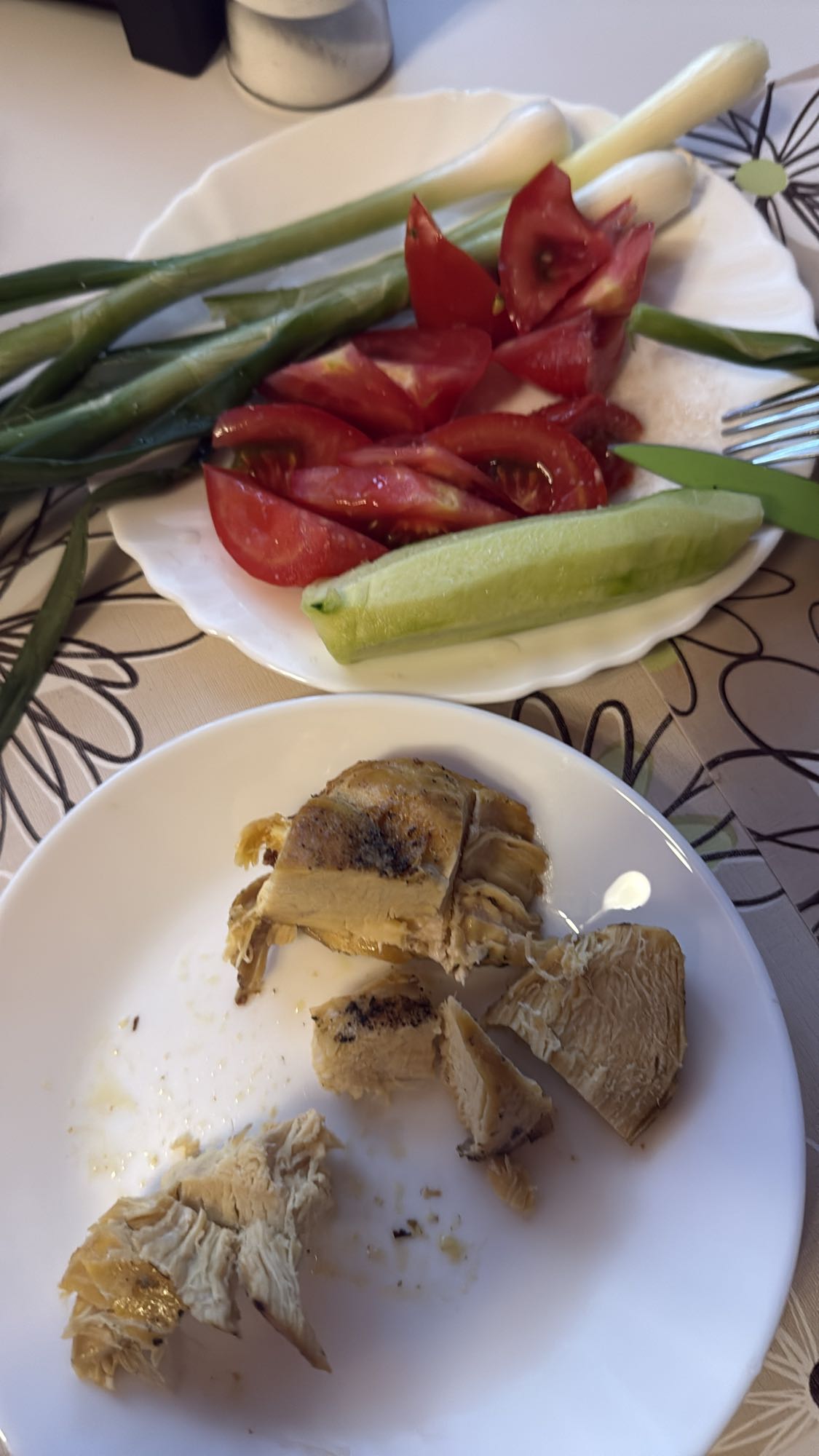 Pui cu salata simpla