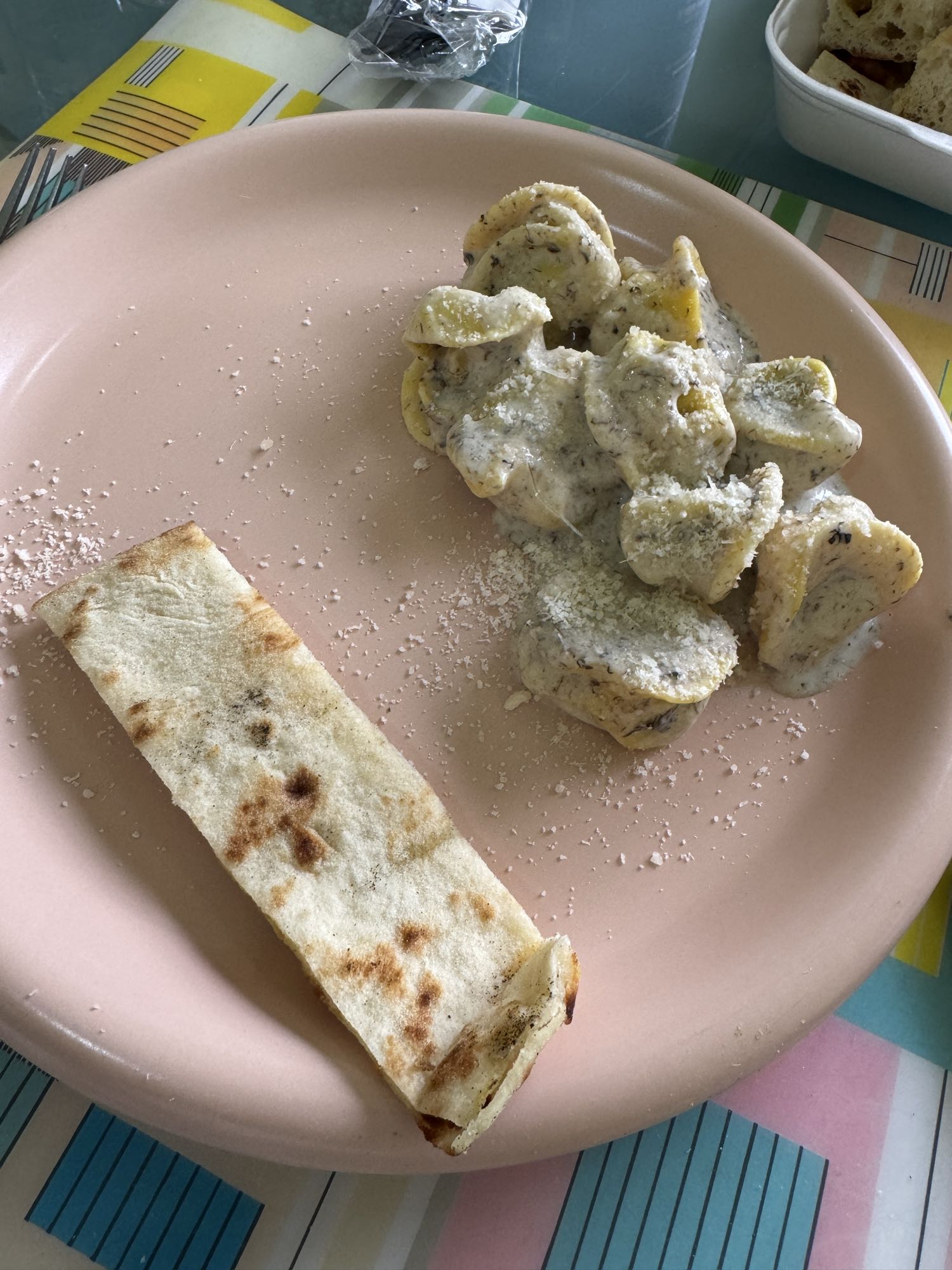 pasta cremosa con pan