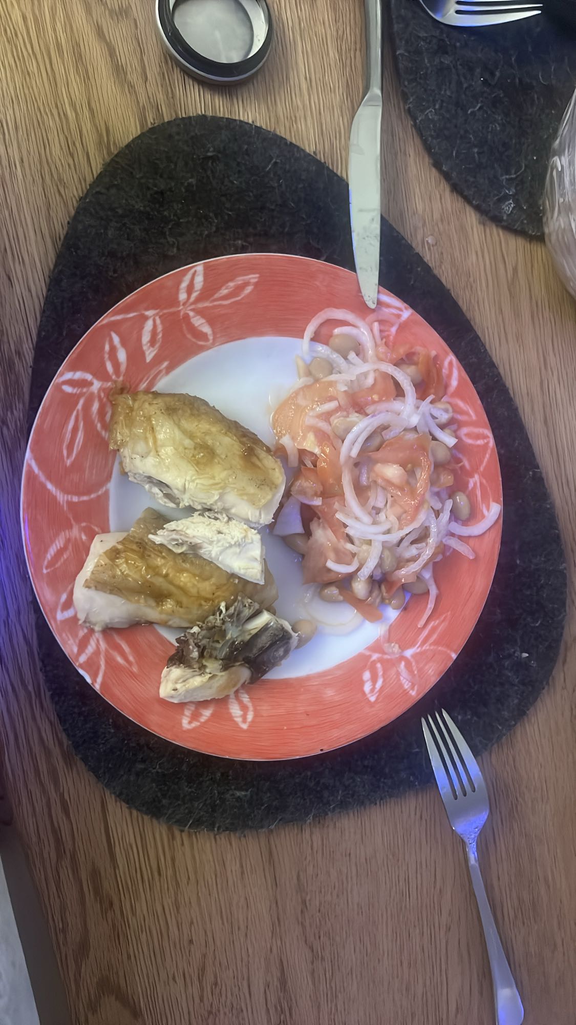 Pollo con insalata