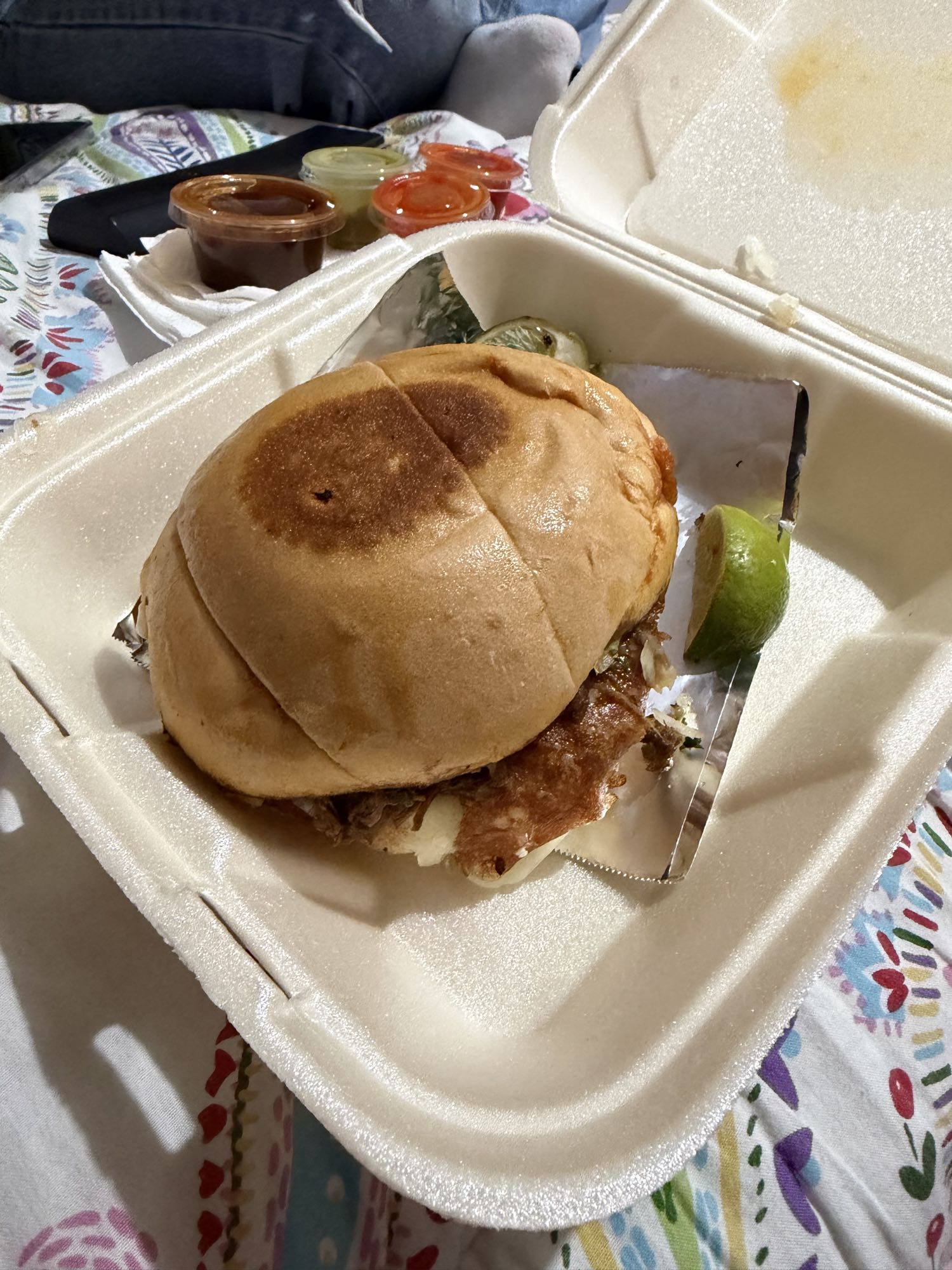 torta de carnitas