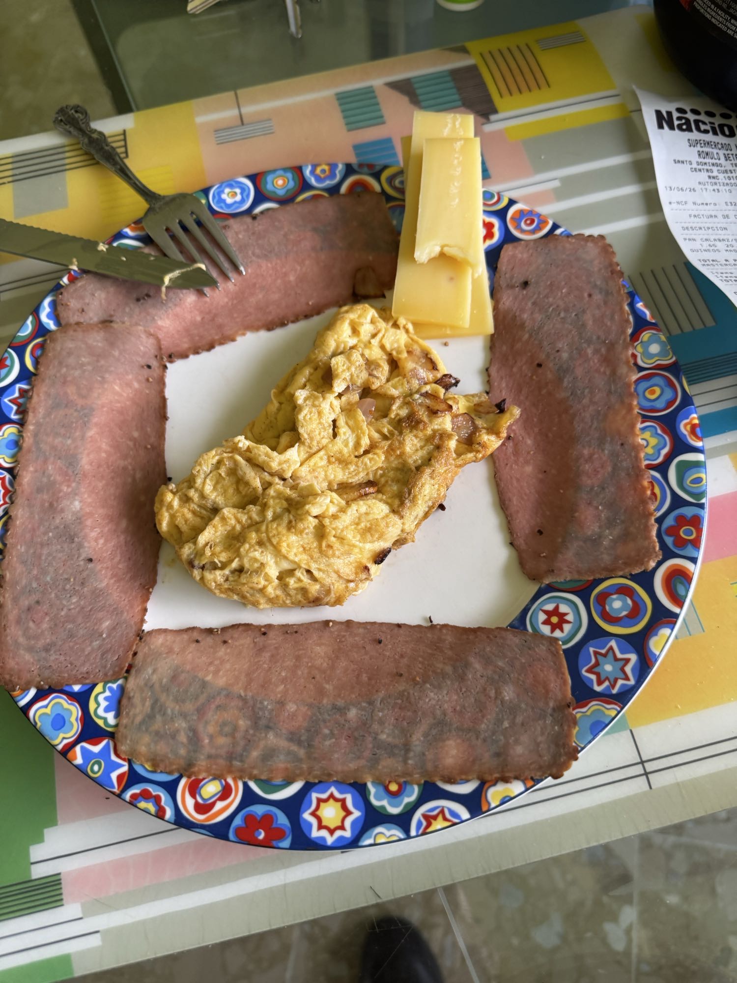 jamón con huevo y queso