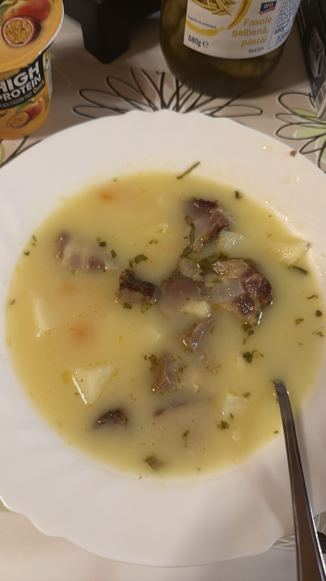 Ciorbă de cartofi cu bacon