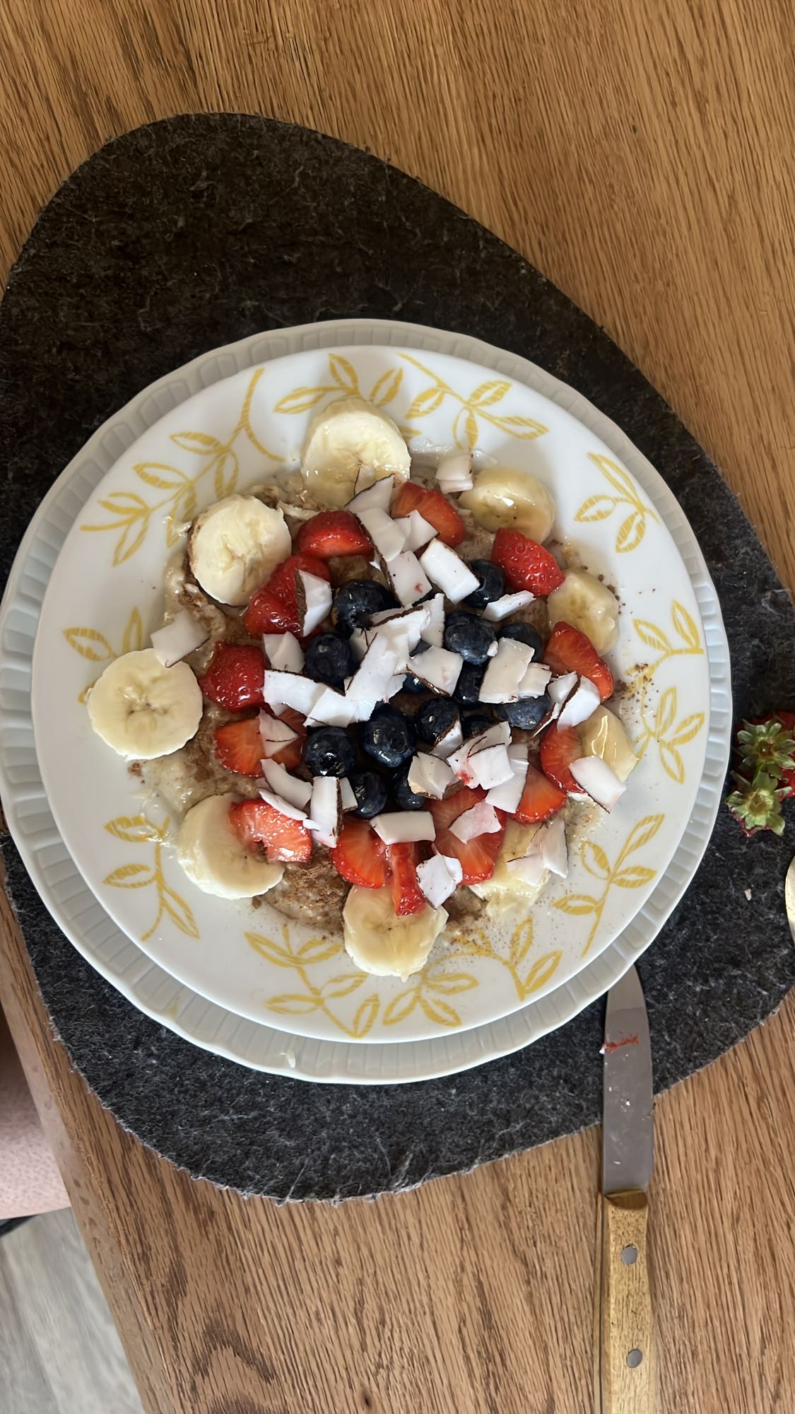Porridge con frutta