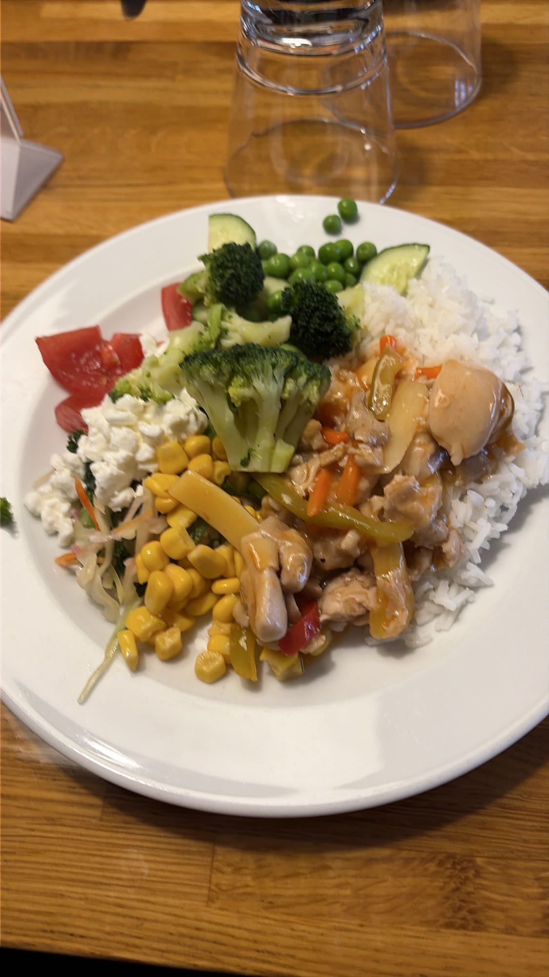 Ris med kyckling och grönt