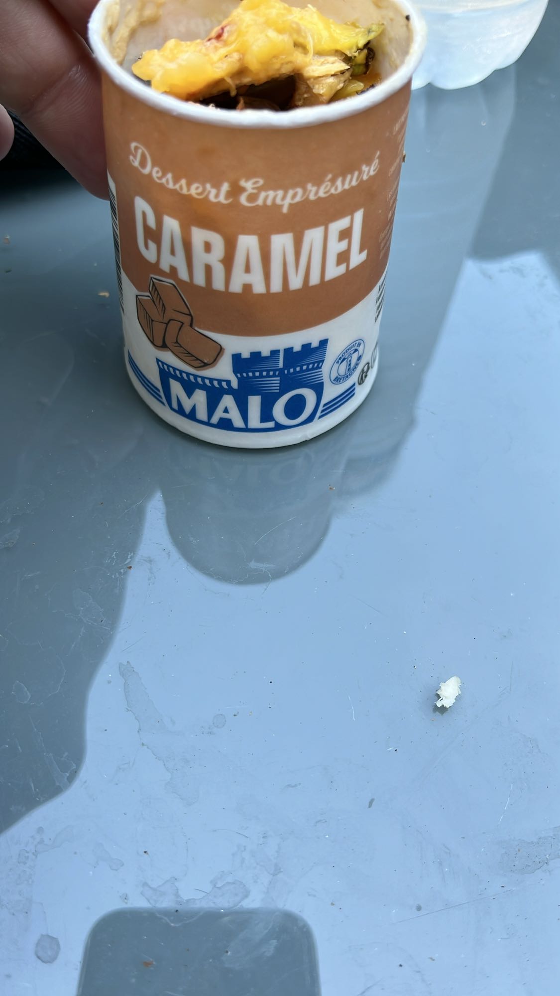 Dessert caramel