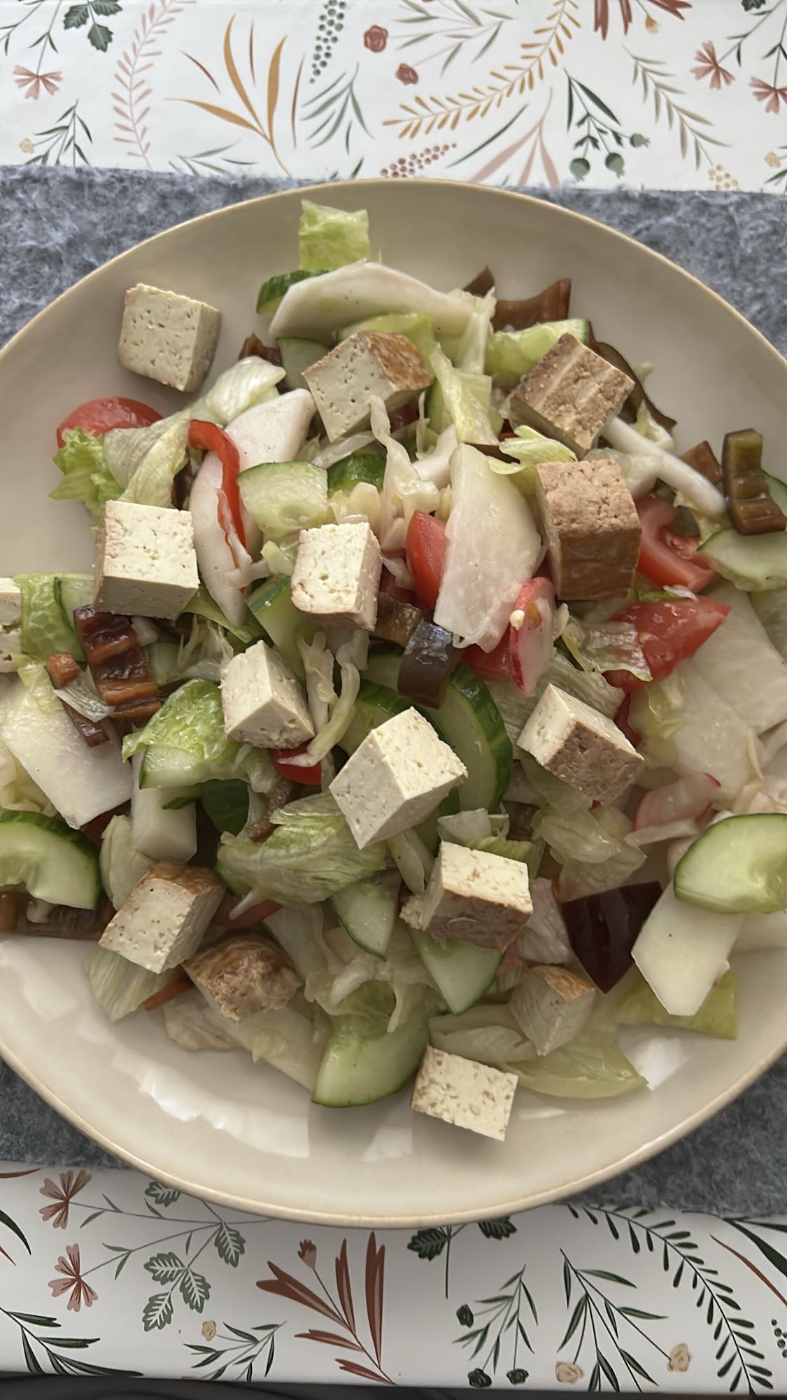 ensalada con tofu
