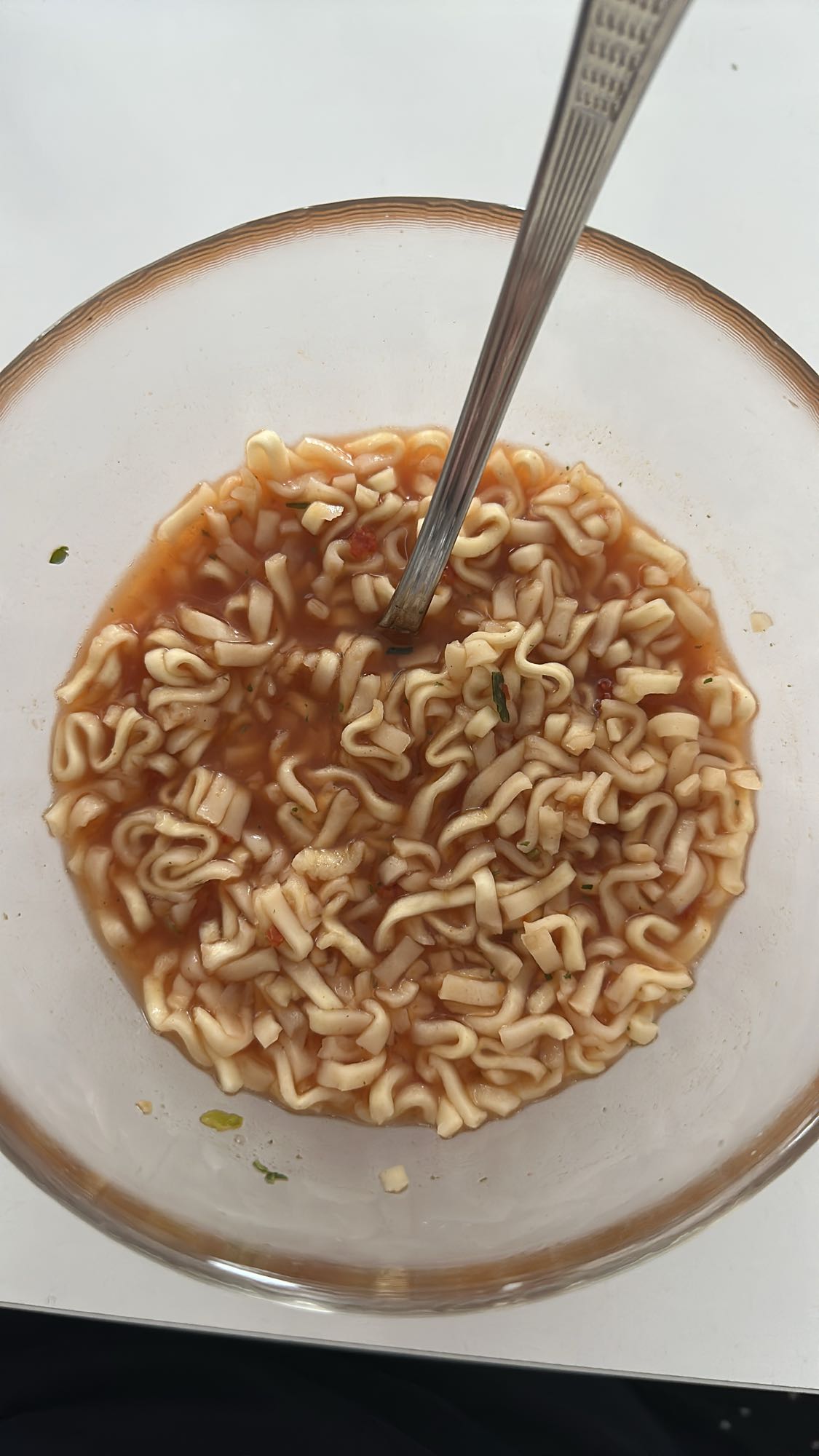 Zupa z makaronem instant